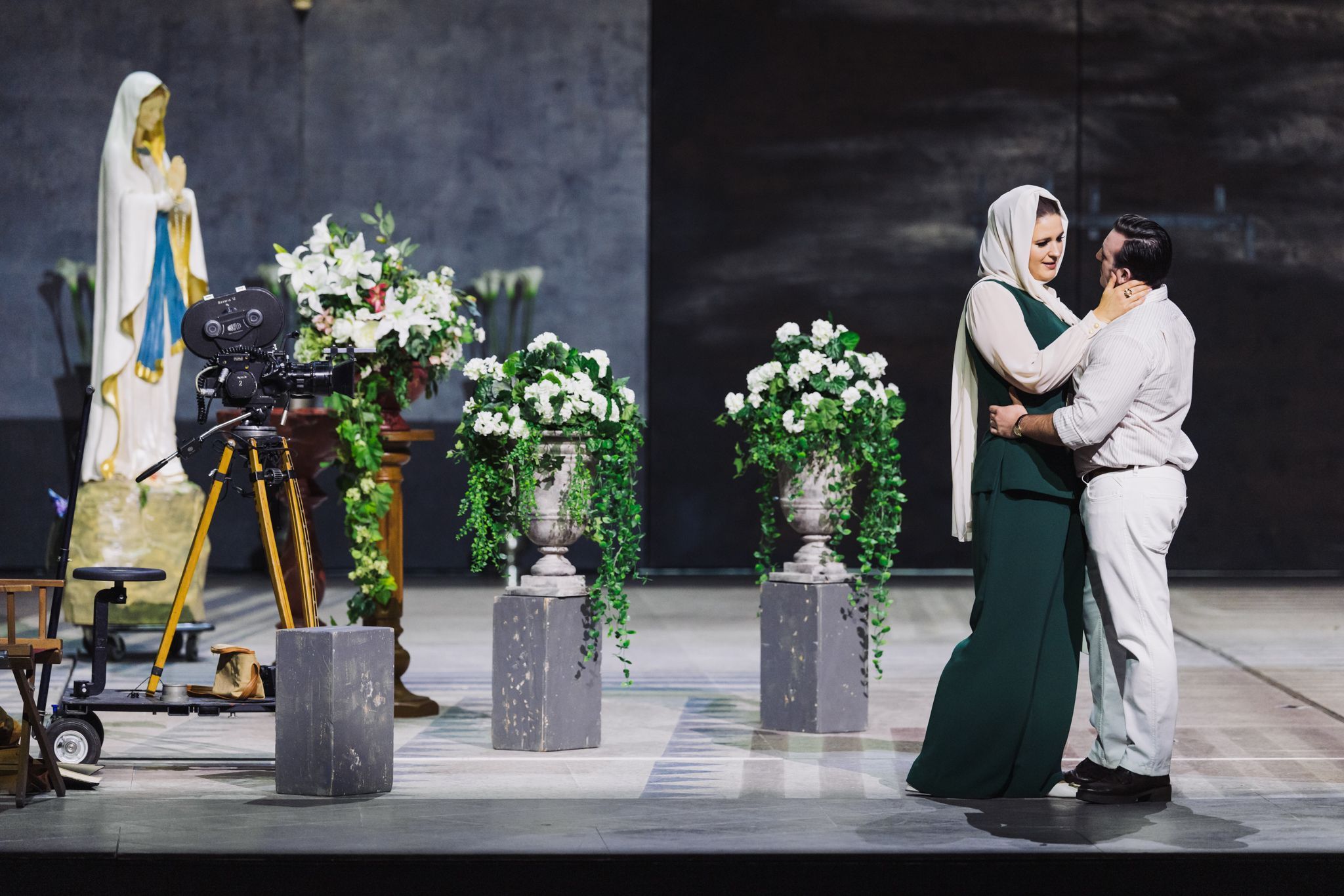 Lise Davidsen (Floria Tosca) und Freddie De Tommaso (Mario Cavaradossi) &copy; Geoffroy Schied