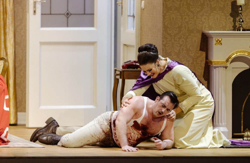 Freddie De Tommaso (Mario Cavaradossi) und Lise Davidsen (Floria Tosca) &copy; Geoffroy Schied