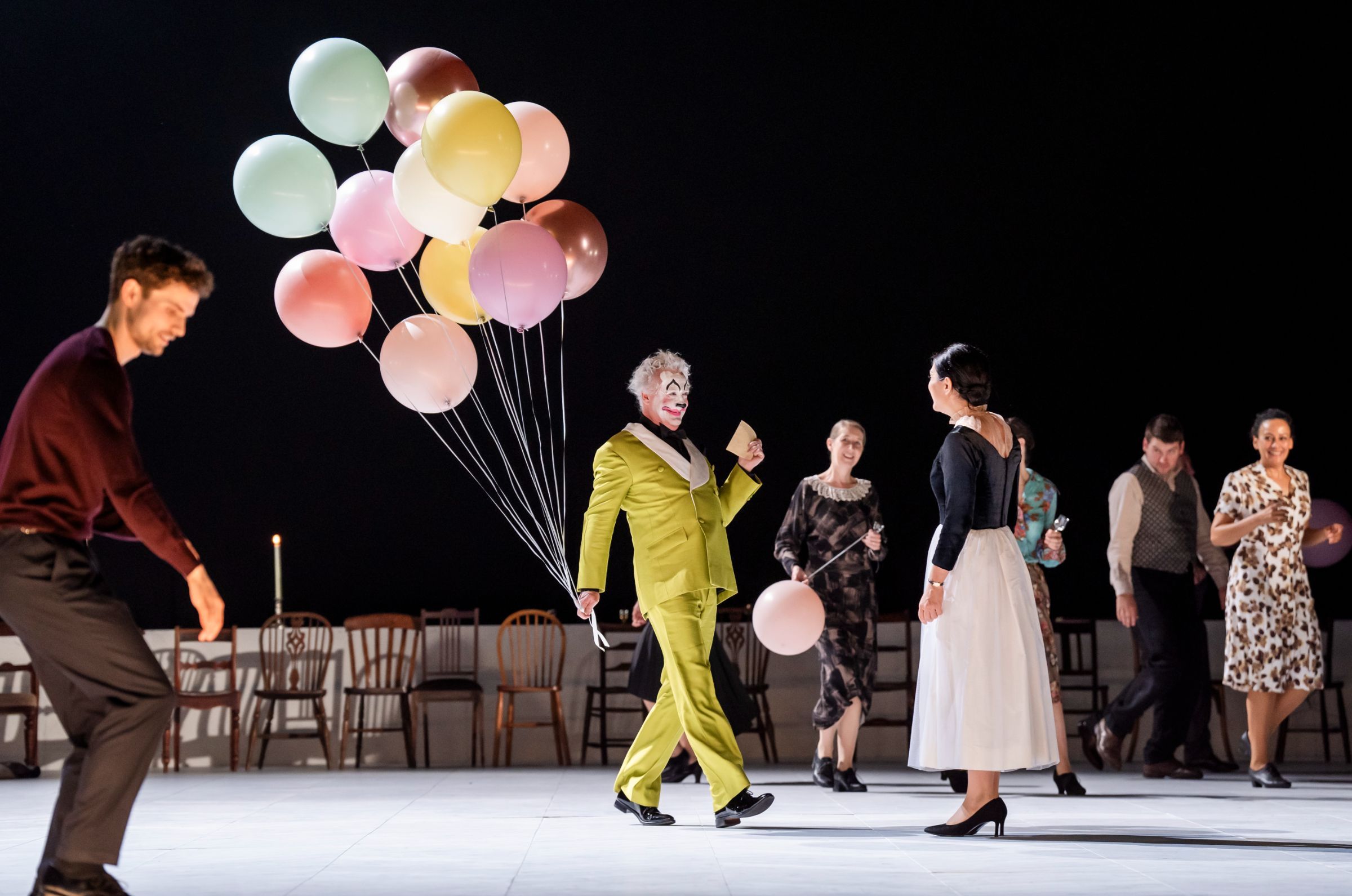 Christophe Mortagne (Monsieur Triquet), Kristina Mkhitaryan (Tatyana) &copy; Royal Ballet and Opera | Tristram Kenton