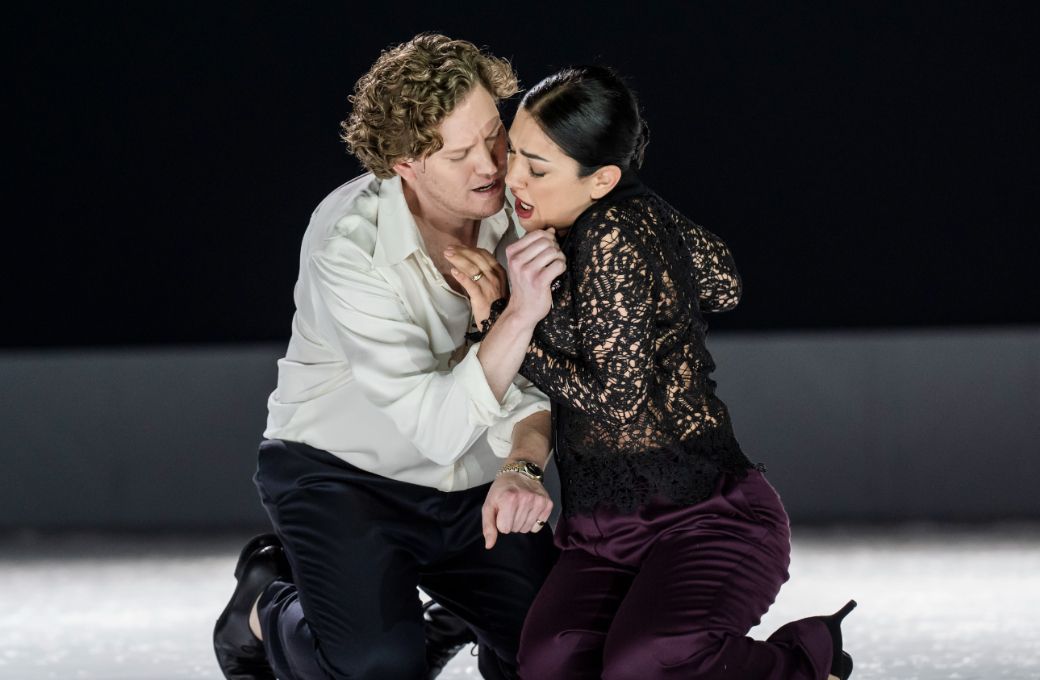 Gordon Bintner (Eugene Onegin), Kristiana Mkhitaryan (Tatyana) &copy; Royal Ballet and Opera | Tristram Kenton