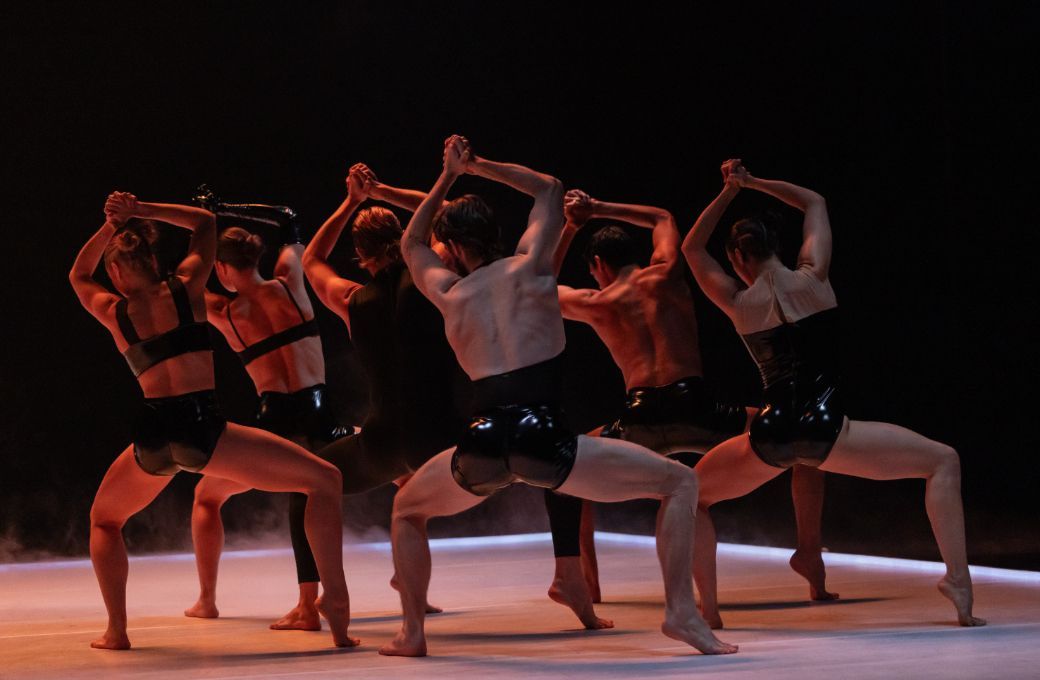 Sydney Dance Company in Melanie Lane's <i>Love Lock</i> © Pedro Greig