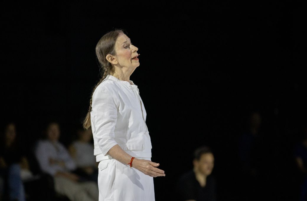 Meredith Monk performs <i>Indra's Net</i> at Park Avenue Armory © Maria Baranova