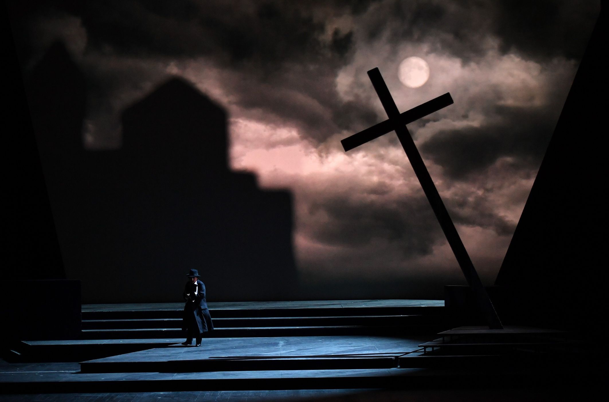 <i>La Forza del destino</i> à l'Opéra de Montpellier © Marc Ginot / OONM