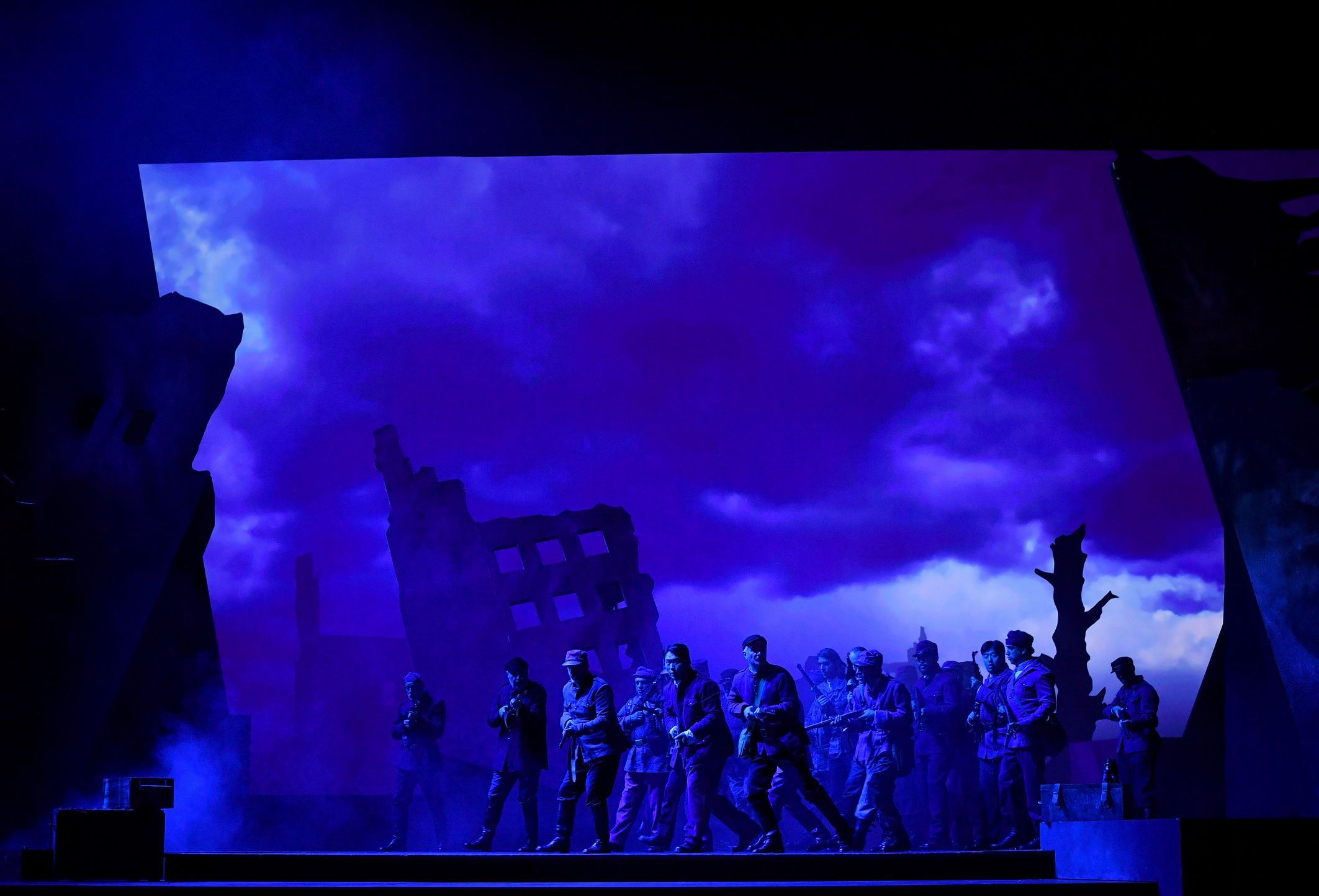 <i>La Forza del destino</i> à l'Opéra de Montpellier © Marc Ginot / OONM