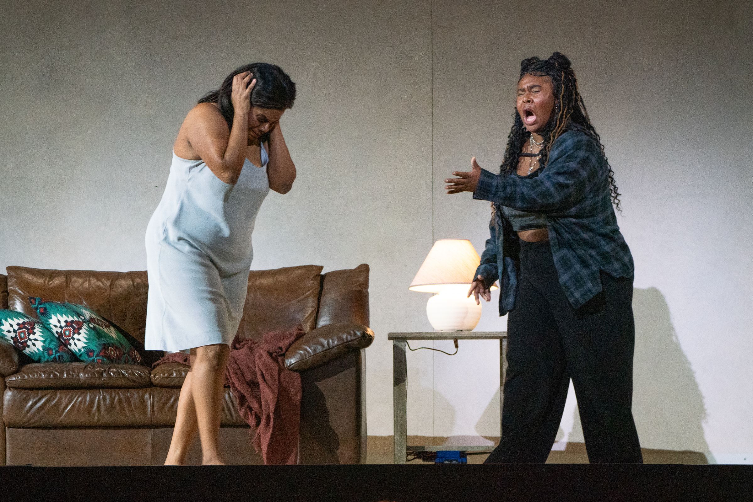 Nicole Heaston (Claire) and Lindsey Reynolds (Ashley) &copy; Steven Pisano