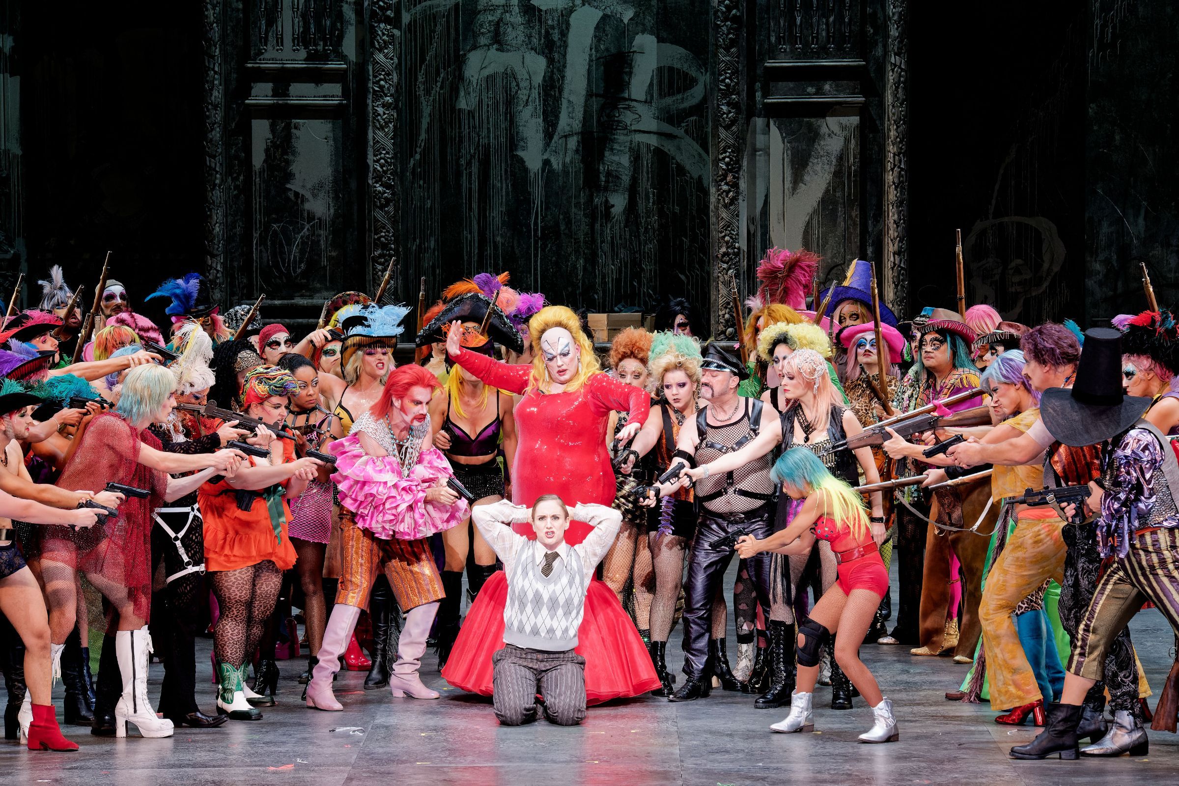 <i>Les Brigands</i> au Palais Garnier &copy; Agathe Poupeney / Opéra national de Paris