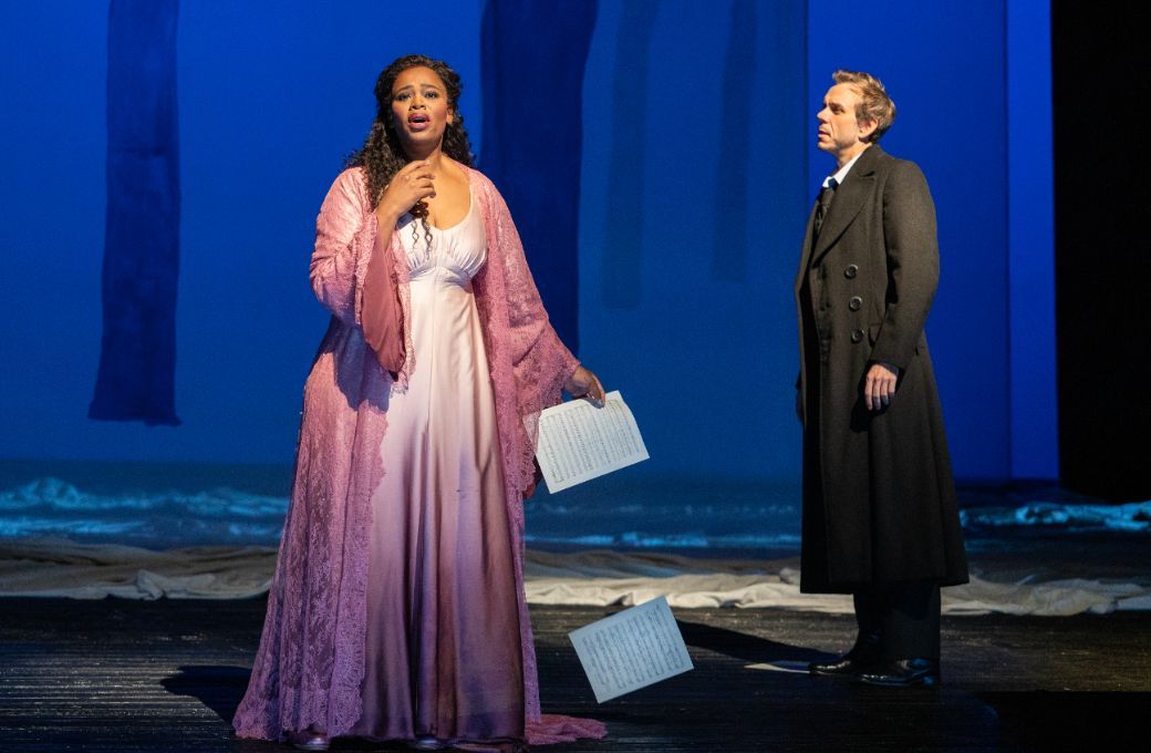 Pretty Yende (Antonia) and Benjamin Bernheim (Hoffmann) &copy; Karen Almond | Met Opera