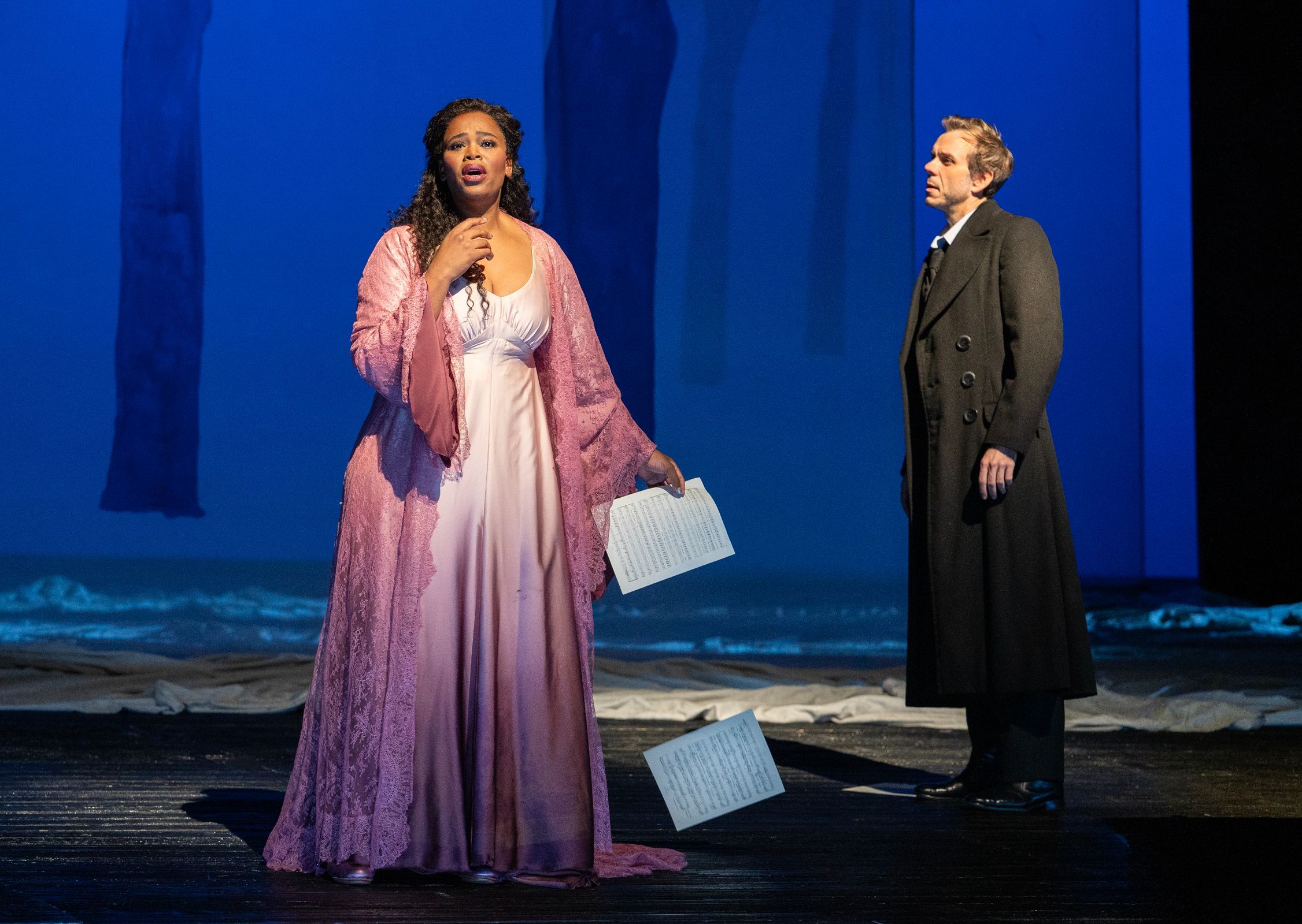 Pretty Yende (Antonia) and Benjamin Bernheim (Hoffmann) &copy; Karen Almond | Met Opera