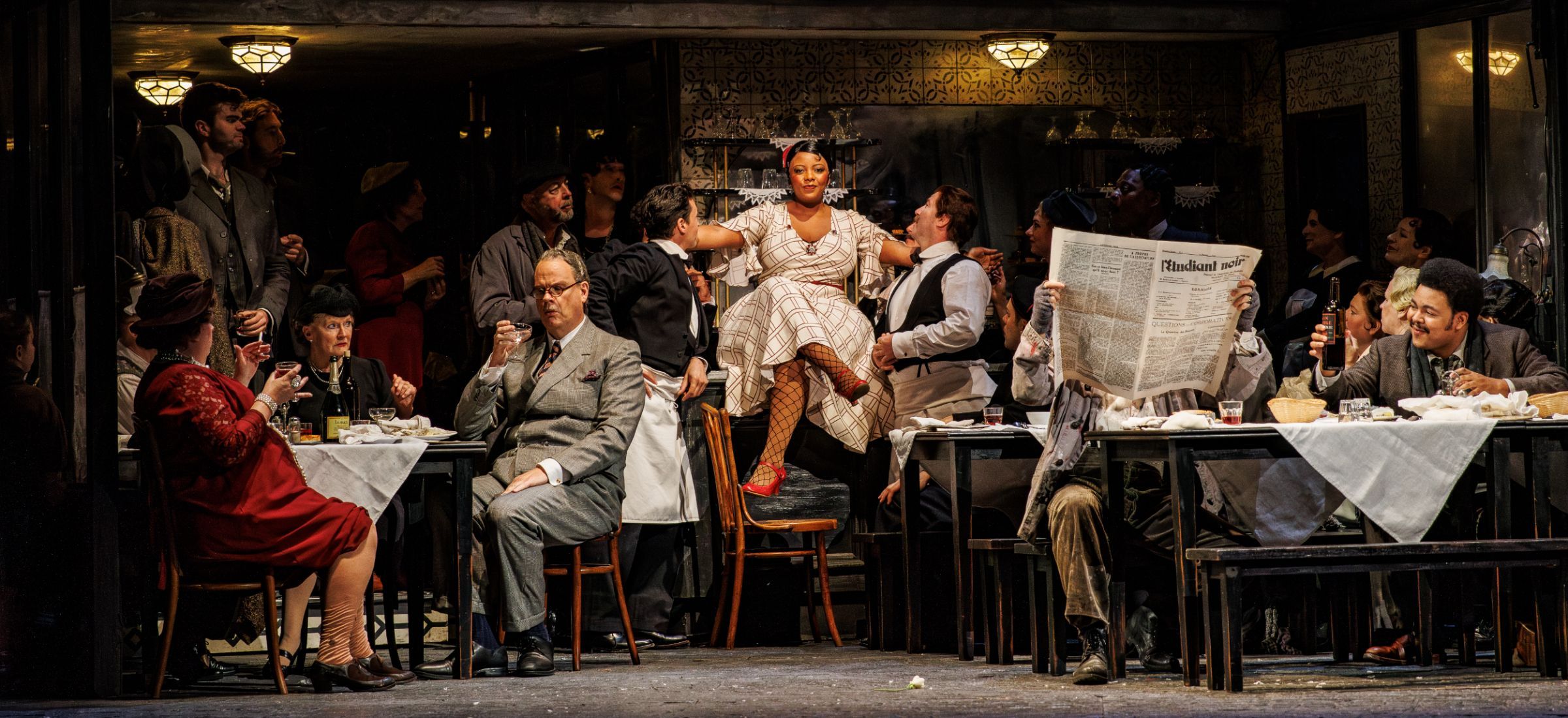 Vuvu Mpofu (Musetta) and ensemble at Café Momus &copy; Lloyd Winters