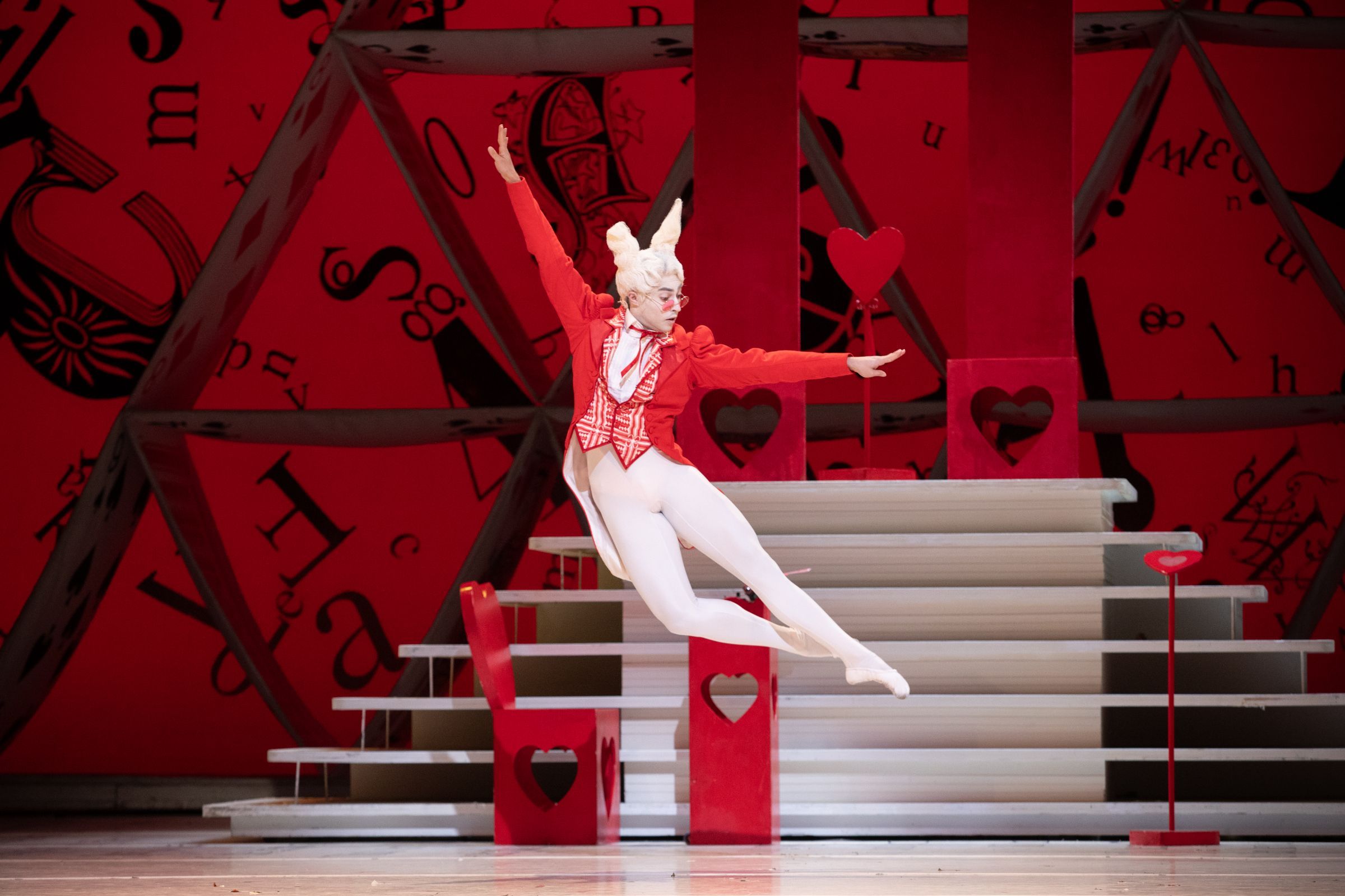 James Hay as The White Rabbit in Wheeldon's <i>Alice's Adventures in Wonderland</i> © Alice Pennefather