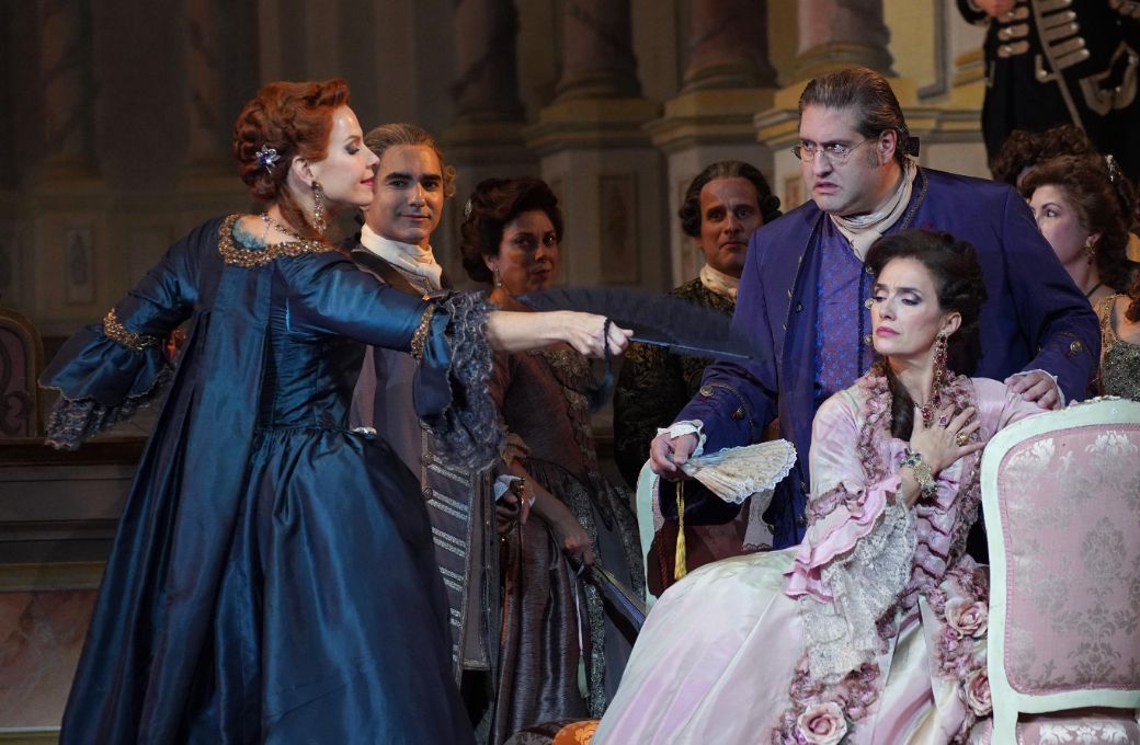 Elīna Garanča (Princesa de Bouillon), Nicola Alaimo (Michonnet), Ermonela Jaho (Adriana Lecouvreur) &copy; Javier del Real | Teatro Real