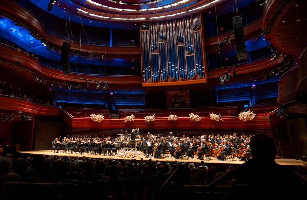 The Philadelphia Orchestra's opening night &copy; Allie Ippolito