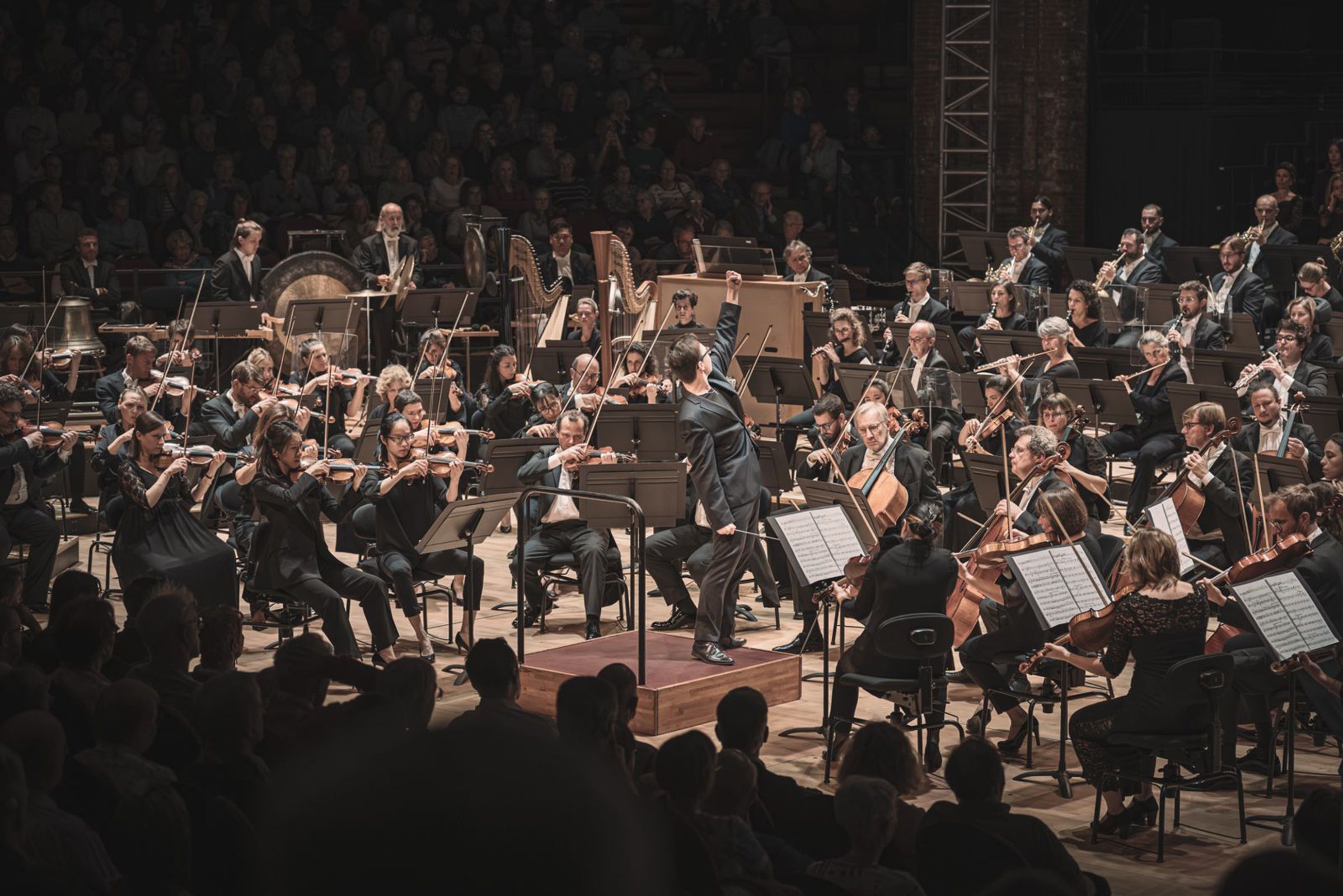 Tarmo Peltokoski dirige l'Orchestre National du Capitole de Toulouse &copy; Romain Alcaraz