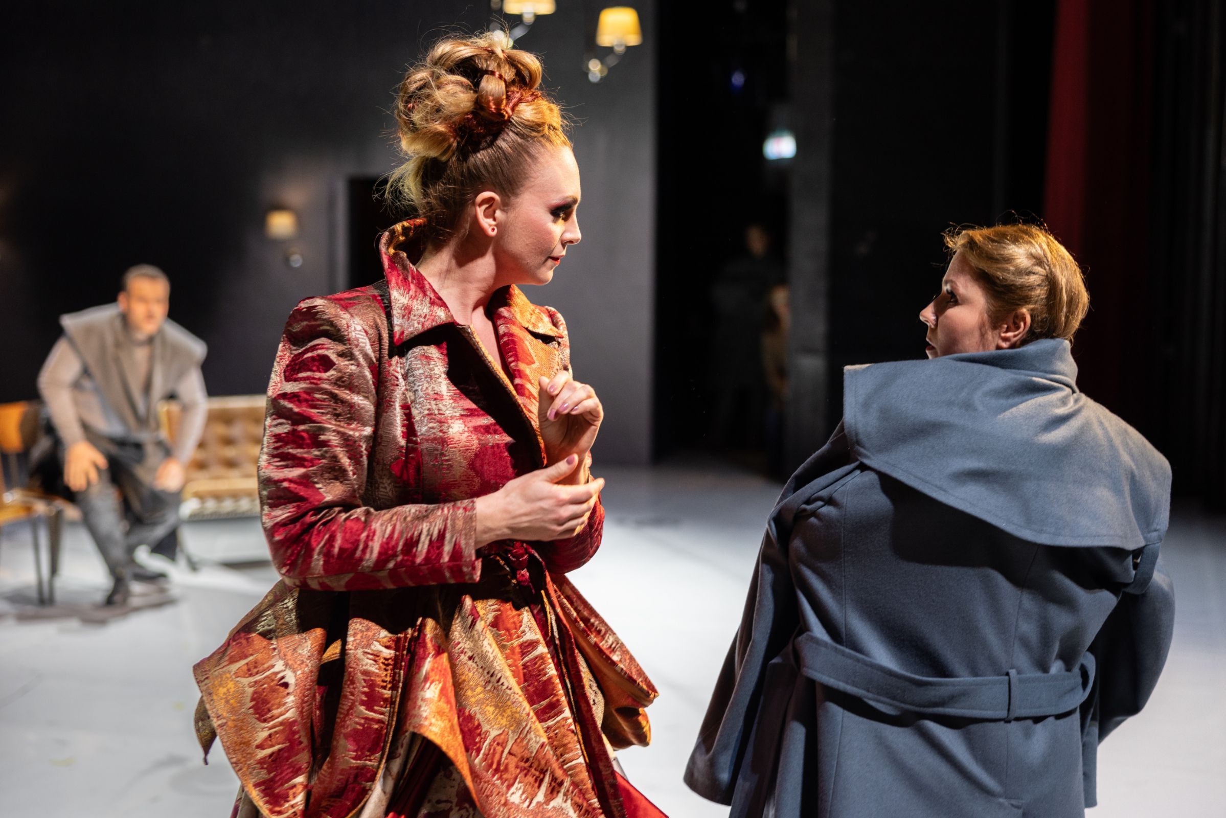 Ester Pavlů (Foreign Princess) and Kateřina Kněžíková (Rusalka) © Pavel Hejný