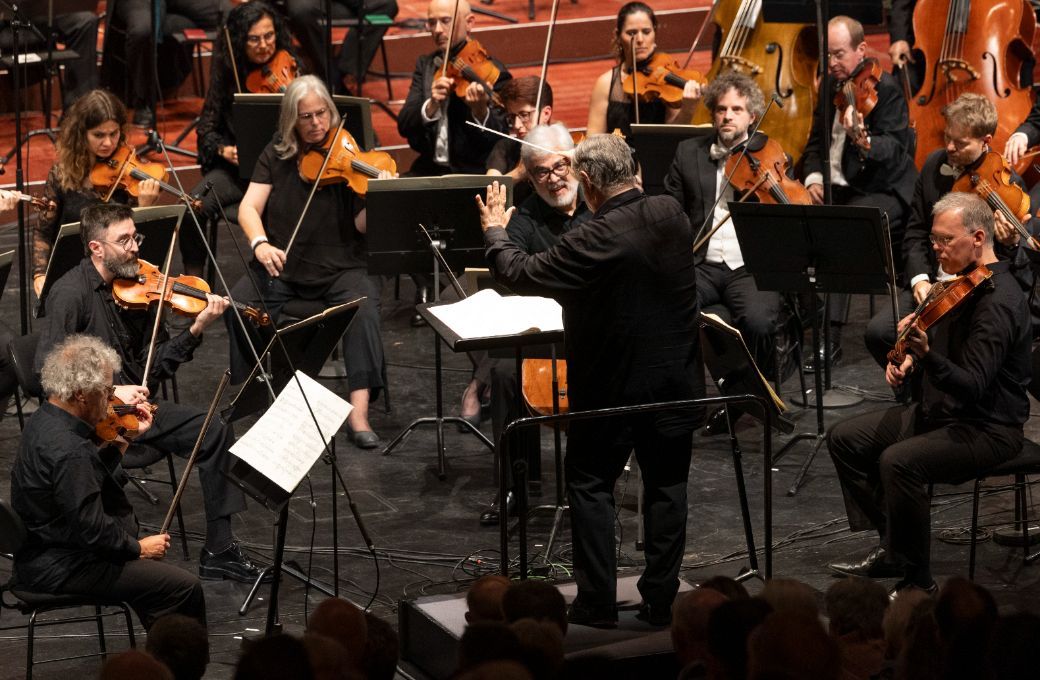 Stefan Blunier mit dem Arditti Quartett und Orquestra Sinfónica do Porto Casa da Música &copy; BR | Astrid Ackermann