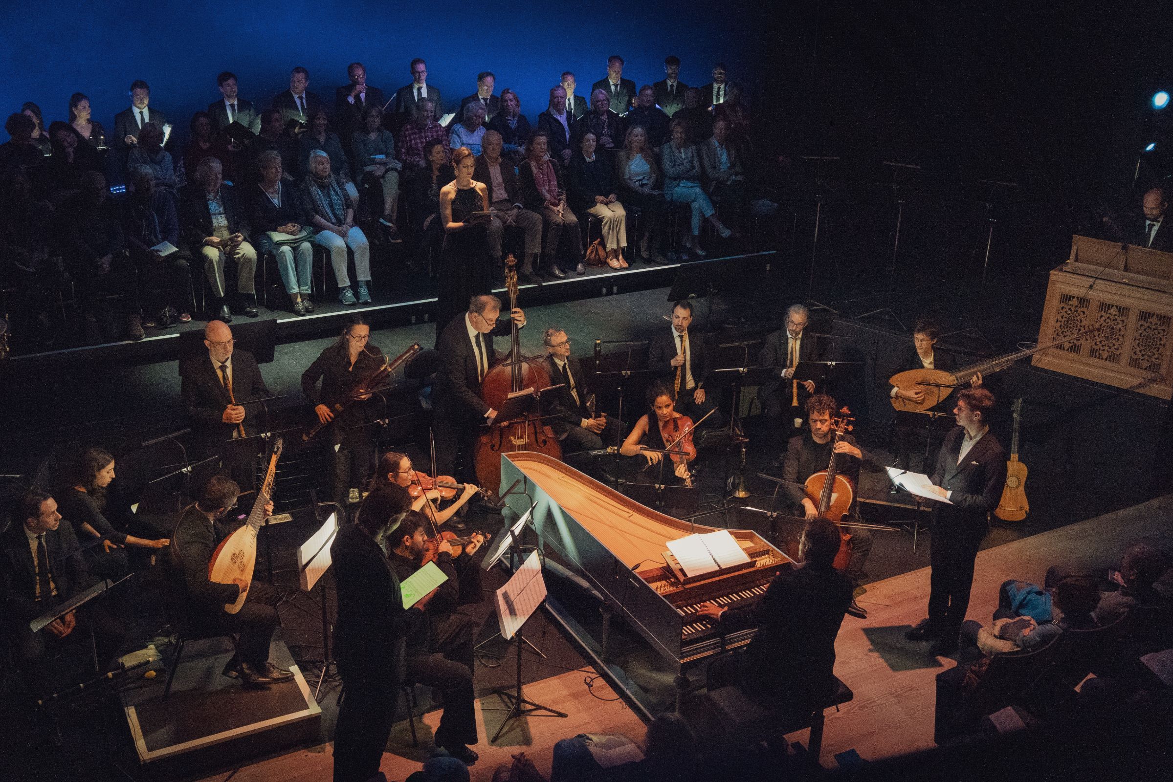 Leonardo García-Alarcón dirige la Cappella Mediterranea à La Cité Bleue &copy; Giulia Charbit