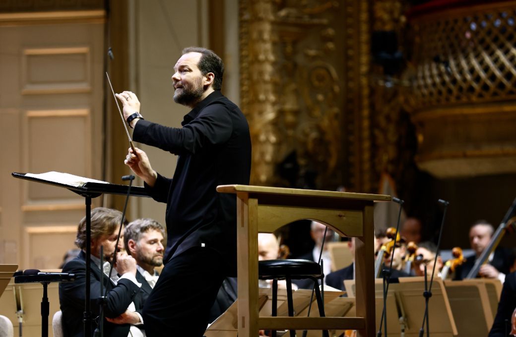 Andris Nelsons conducts the Boston Symphony &copy; Winslow Townson, courtesy of the BSO