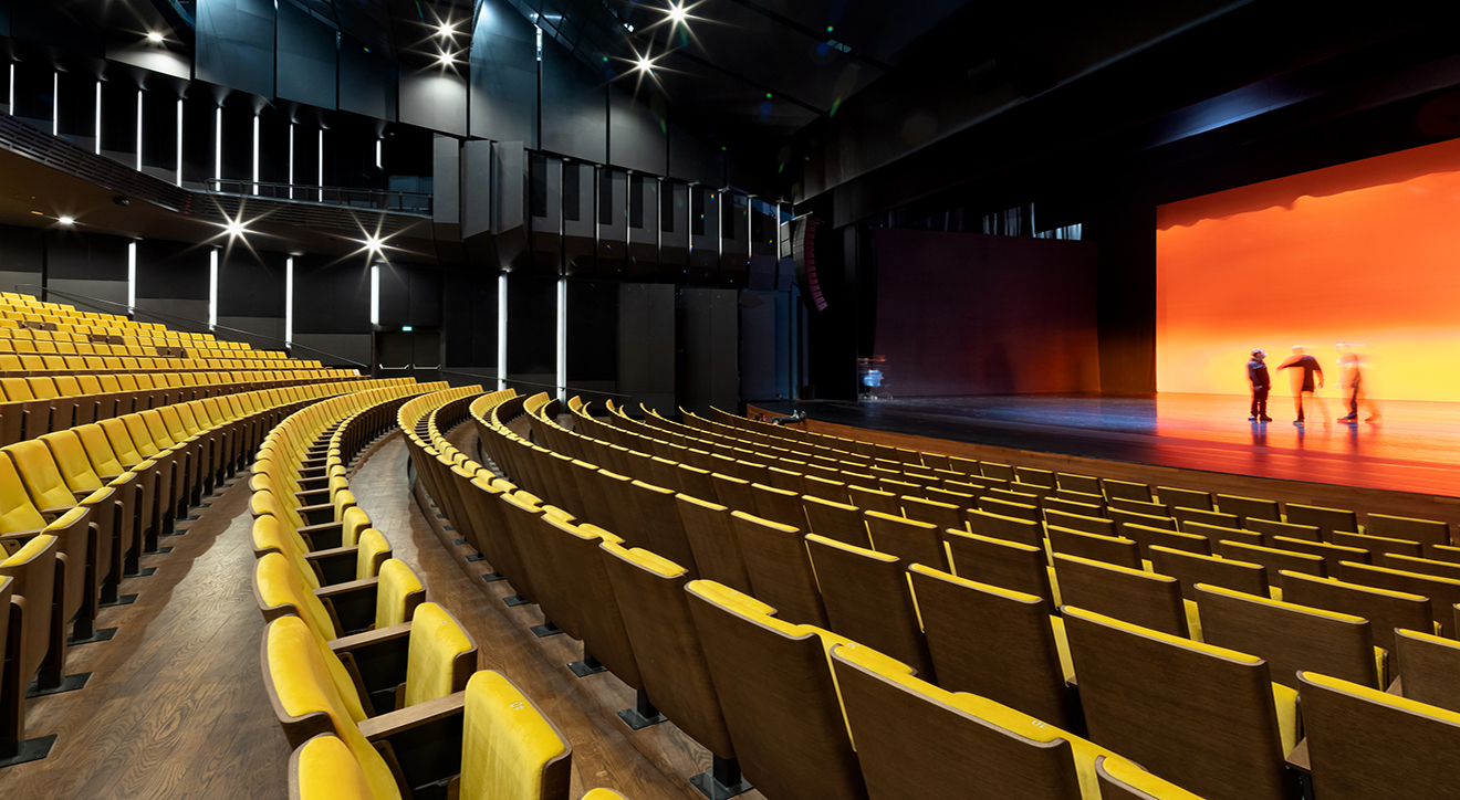 Amare: Danstheater &copy; Katja Effting