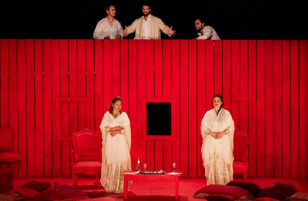 <i>Così fan tutte</i> par la compagnie Opéra Éclaté à Clermont Auvergne Opéra (en 2022) © Nelly Blaya