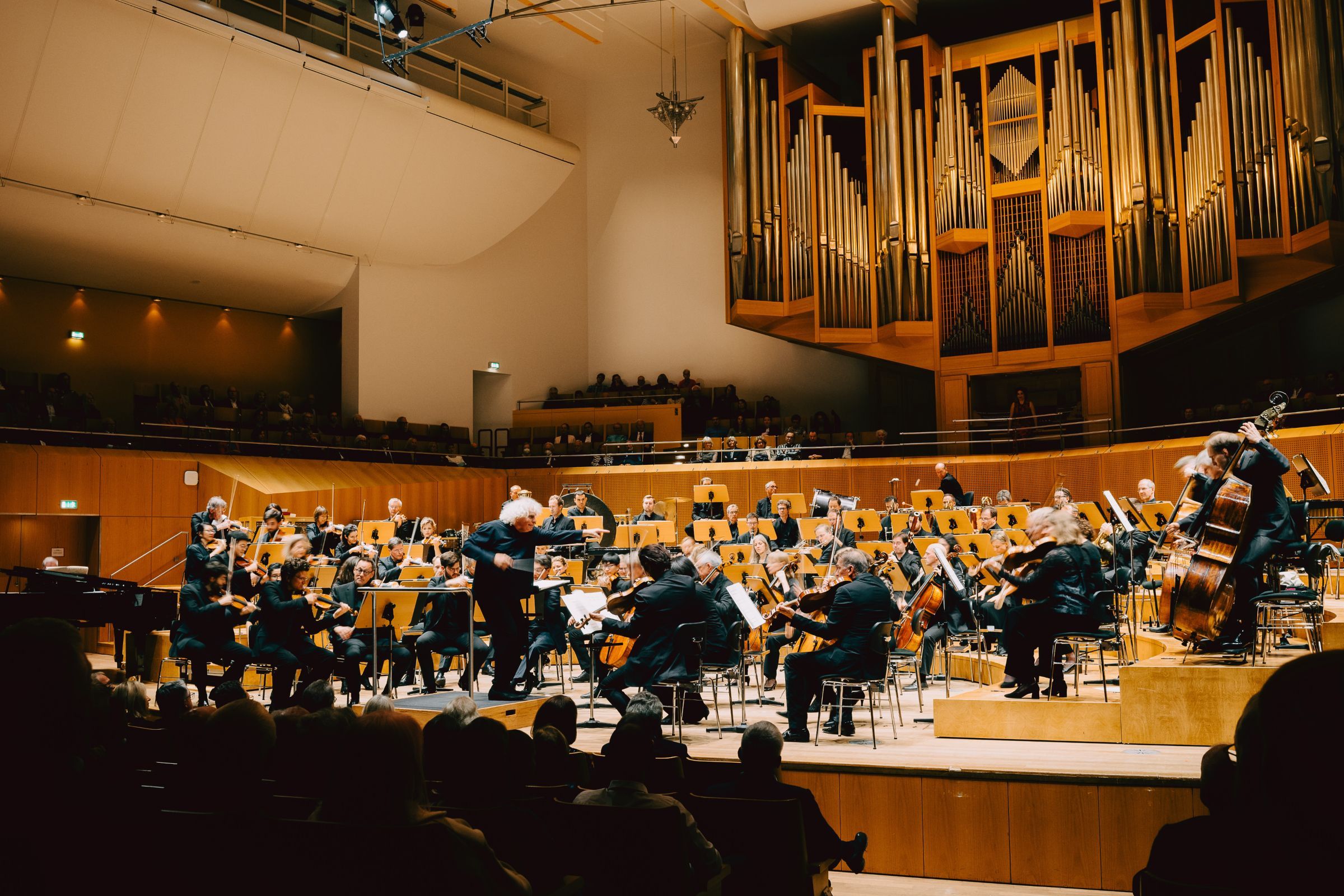 Sir Simon Rattle dirigiert das BRSO &copy; Marian Lenhard