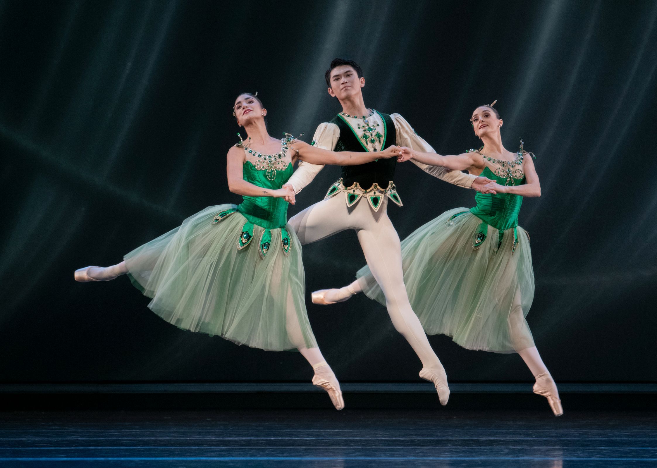 Isabel Vila, Josh Nagaoka and Natasha Jones Dale in George Balanchine's <i>Emeralds</i> © Erik Berg