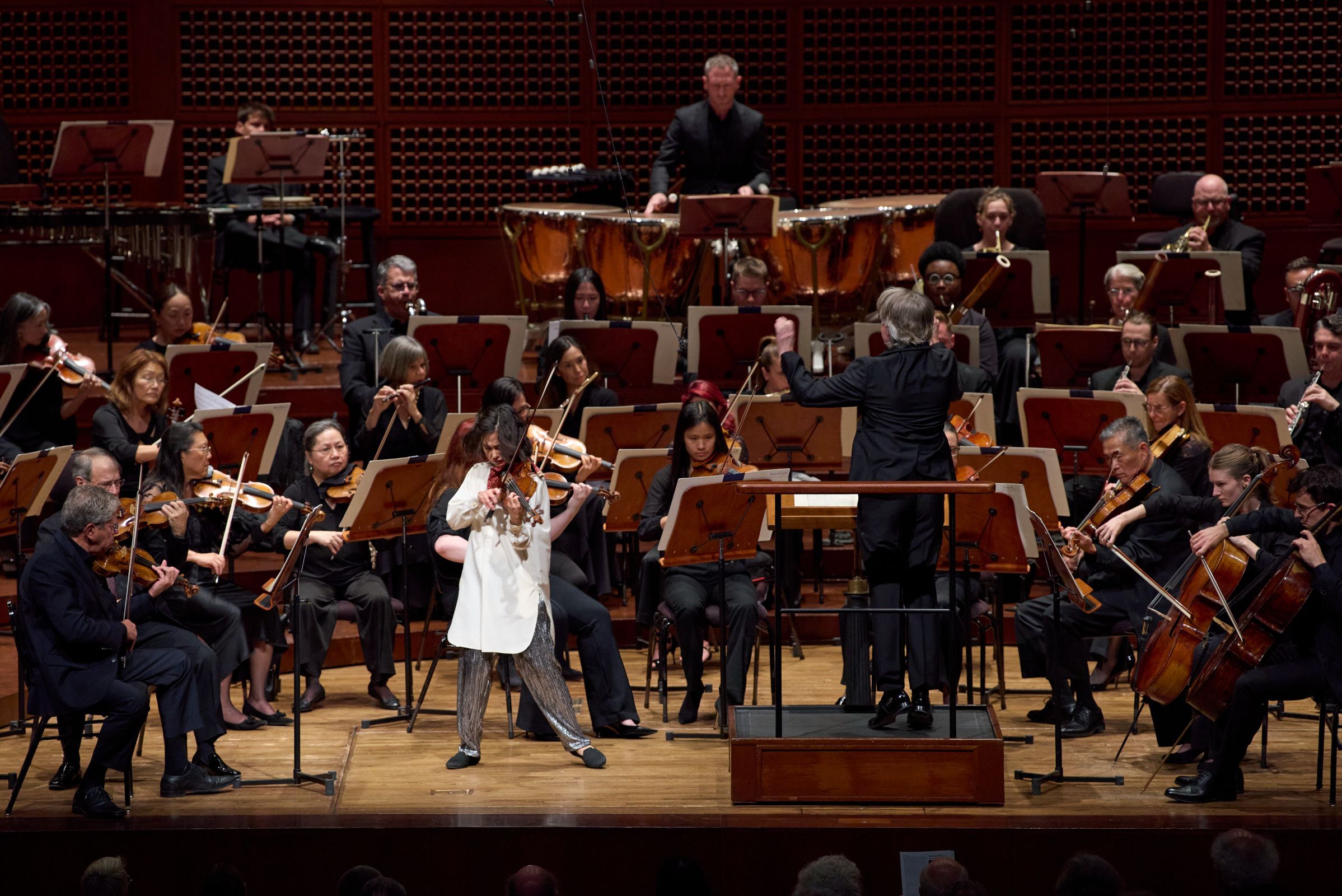Sayaka Shoji, Esa-Pekka Salonen and the San Francisco Symphony &copy; Stefan Cohen