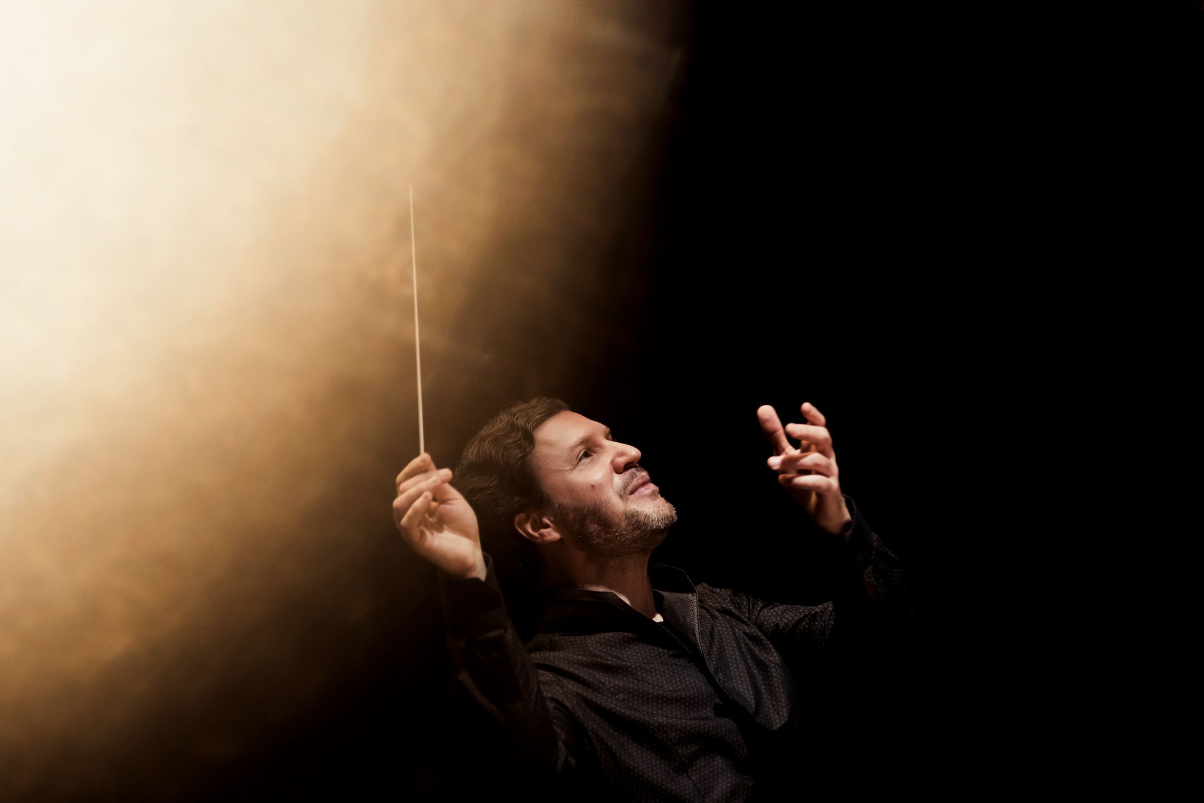 Stanislav Kochanovsky dirige l'Orchestre de Paris &copy; Mathias Benguigui / Pasco And Co
