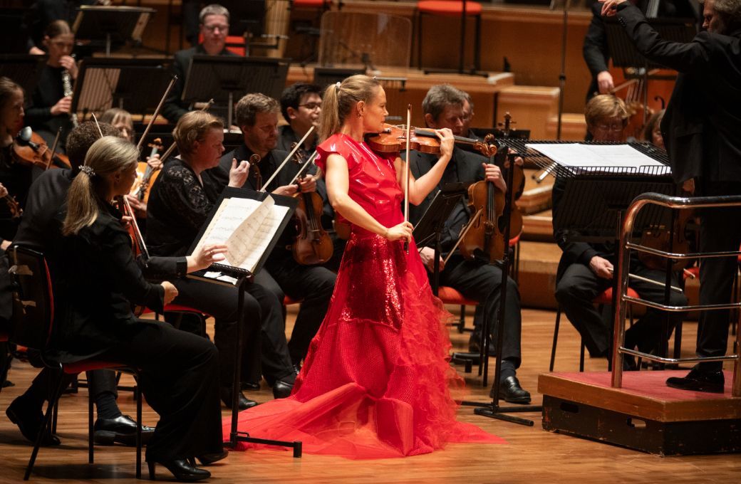 Leila Josefowicz, and the CBSO © Andrew Fox