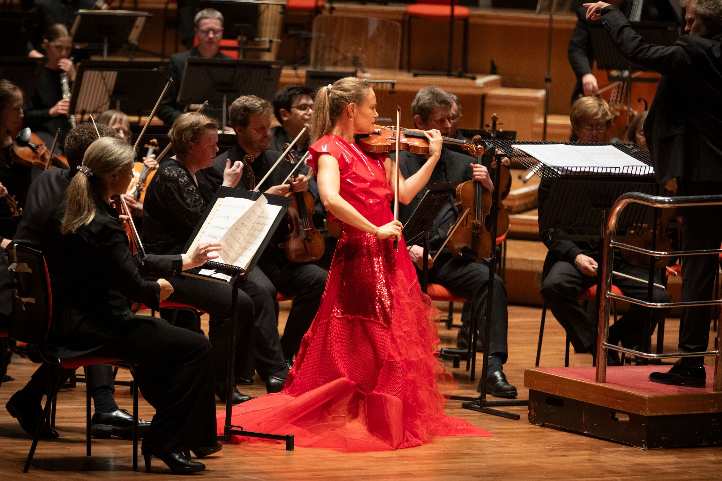 Leila Josefowicz, and the CBSO © Andrew Fox
