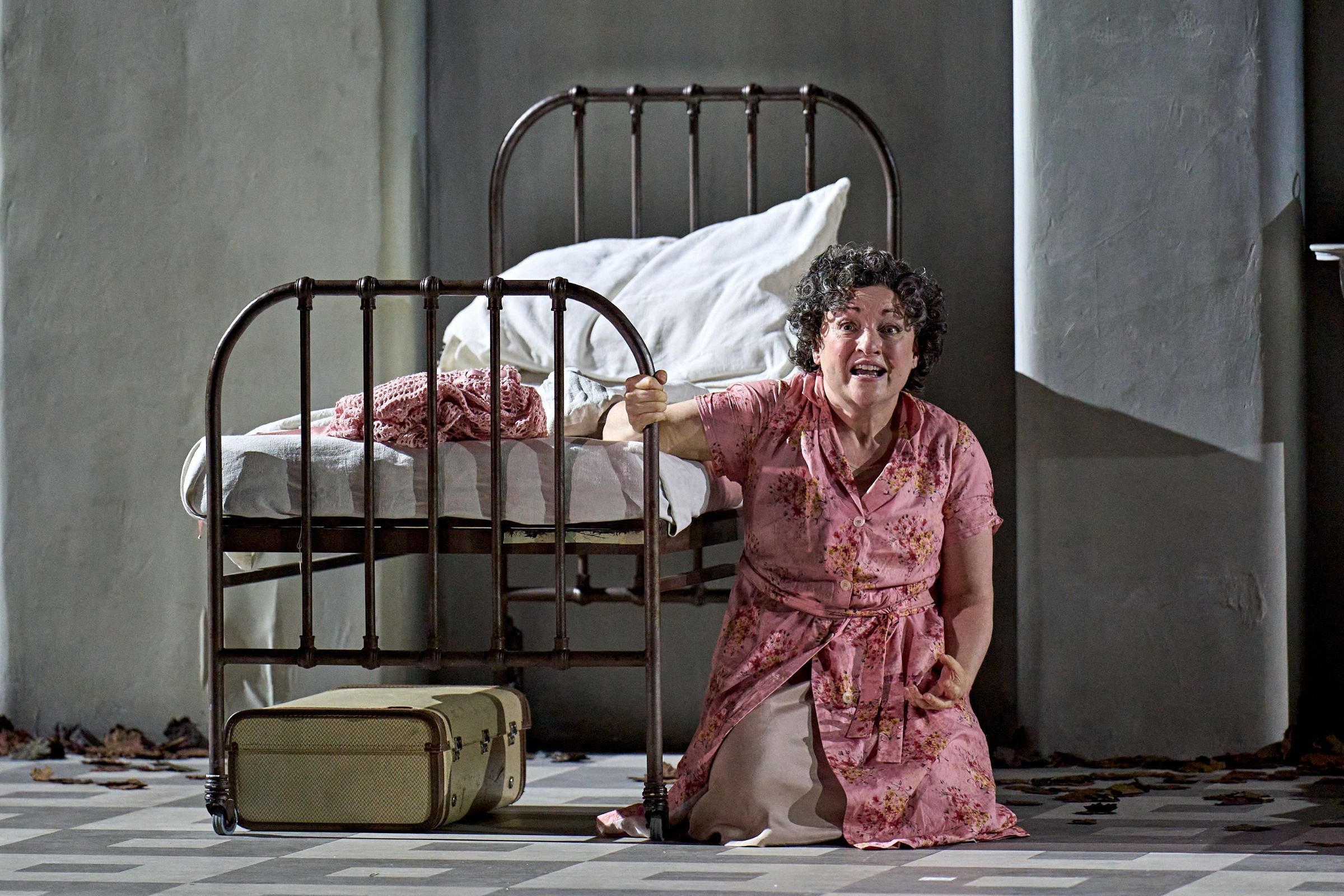 Ailish Tynan (Governess) © Manuel Harlan