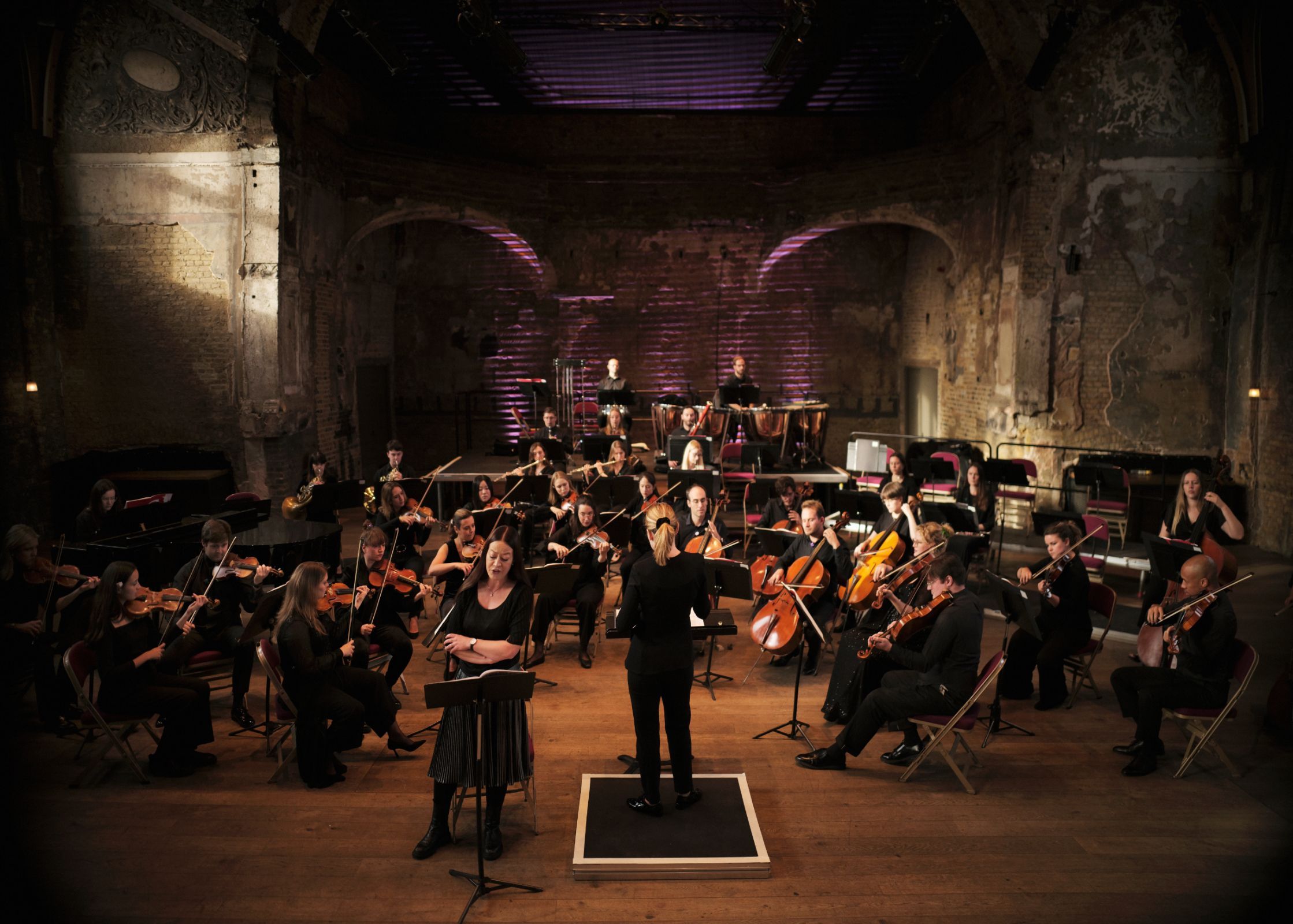 Hanna Hipp, Charlotte Politi and Chromatica Orchestra in rehearsal © Phil Sharp