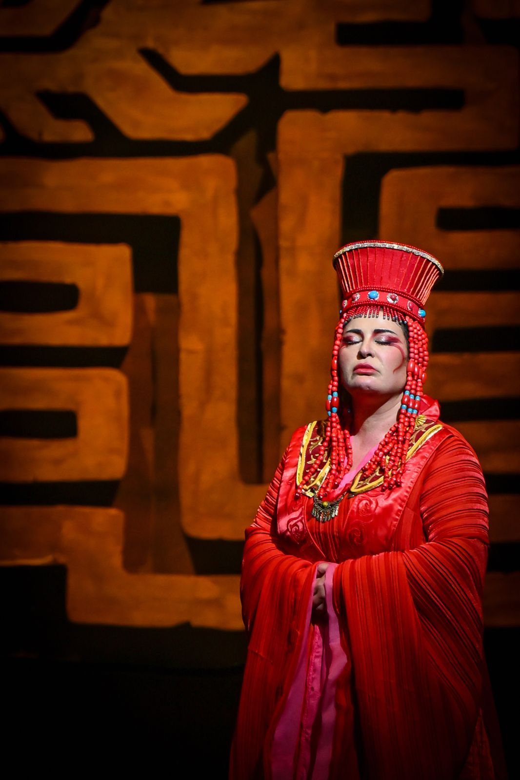 Veronika Dzhioeva (Turandot) &copy; Tony Luk