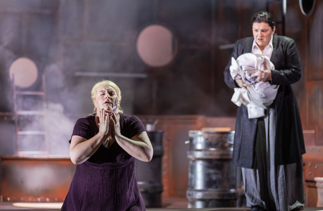 Kirstin Sharpin (Isolde) und Svitlana Slyvia (Brangäne) © Sylvain Guillot