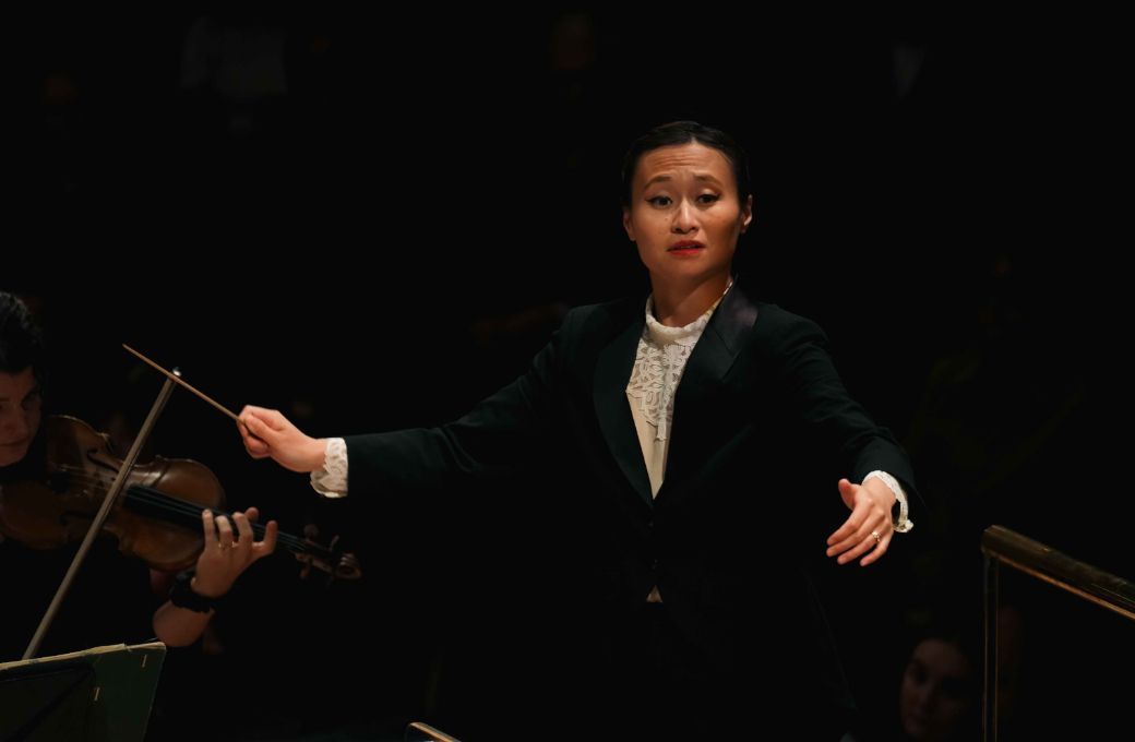 Tianyi Lu &copy; David Hughes | The Hall&eacute;