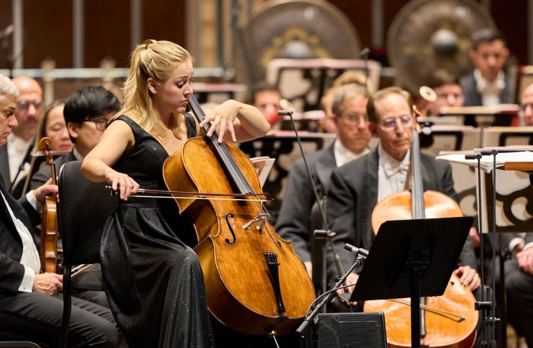Senja Rummukainen and The Cleveland Orchestra &copy; Roger Mastroianni, courtesy of The Cleveland Orchestra