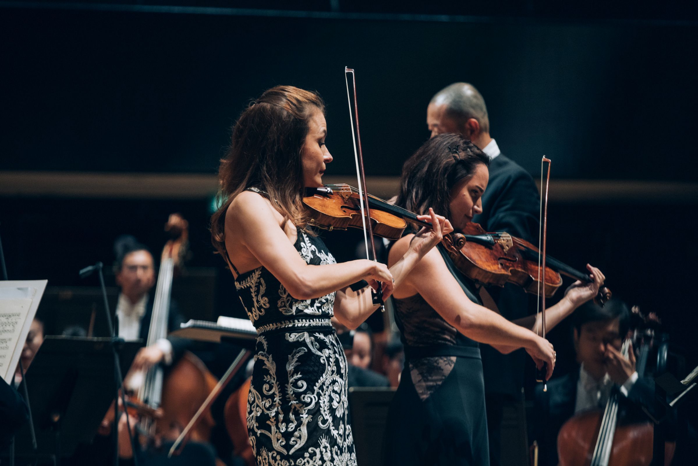 Liya Petrova, Lise Berthaud, Tan Dun et l'Orchestre symphonique national de Chine © Cheeese
