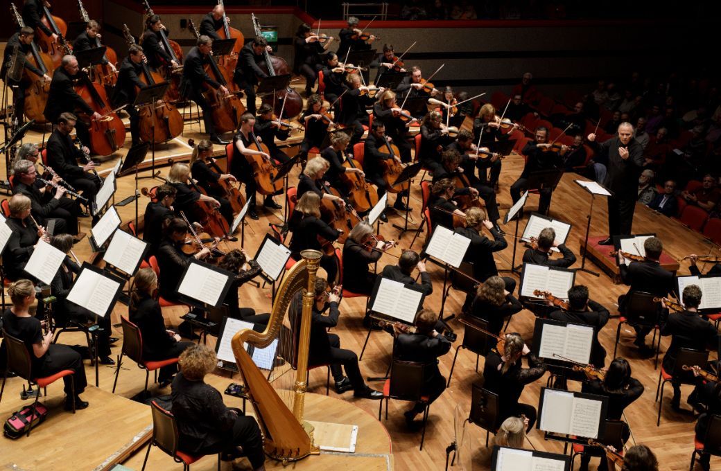 Sir Mark Elder conducts the City of Birmingham Symphony Orchestra &copy; Andrew Fox