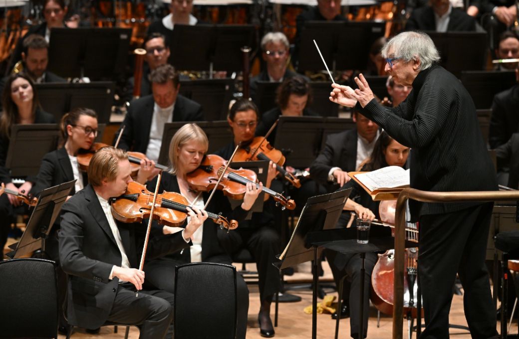Michael Tilson Thomas conducts the London Symphony Orchestra &copy; LSO | Mark Allan