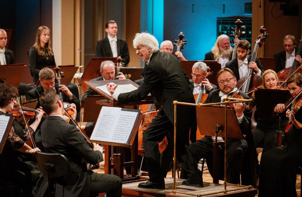 Giovanni Antonini conducts the Czech Philharmonic &copy; Czech Philharmonic