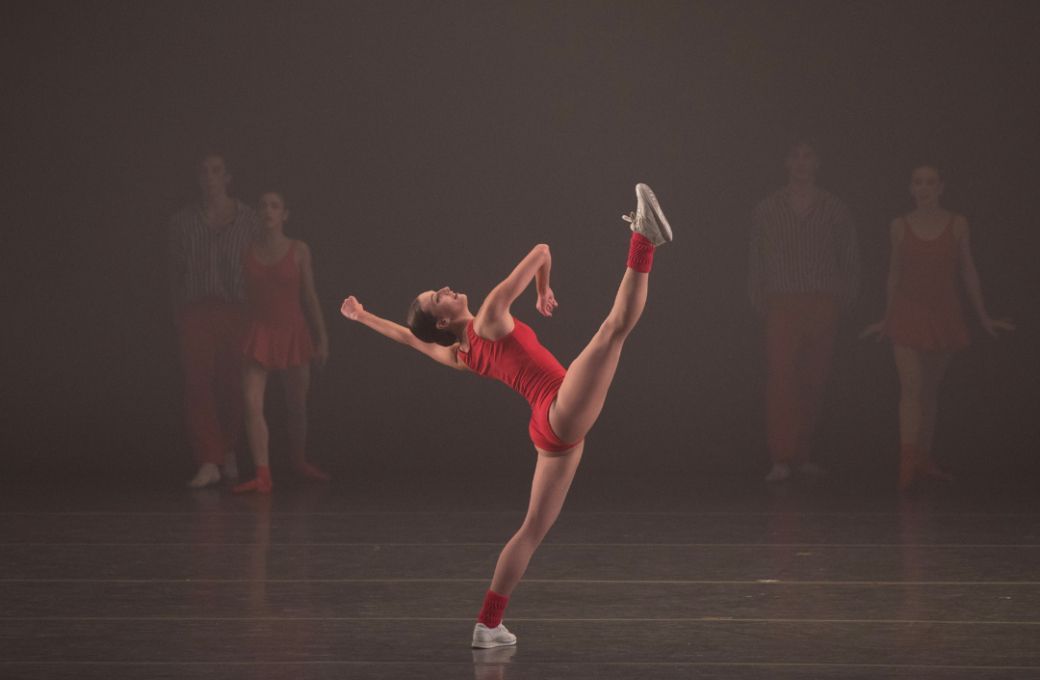 Devon Teuscher in Twyla Tharp's <i>In the Upper Room</i> &copy; Rosalie O'Connor