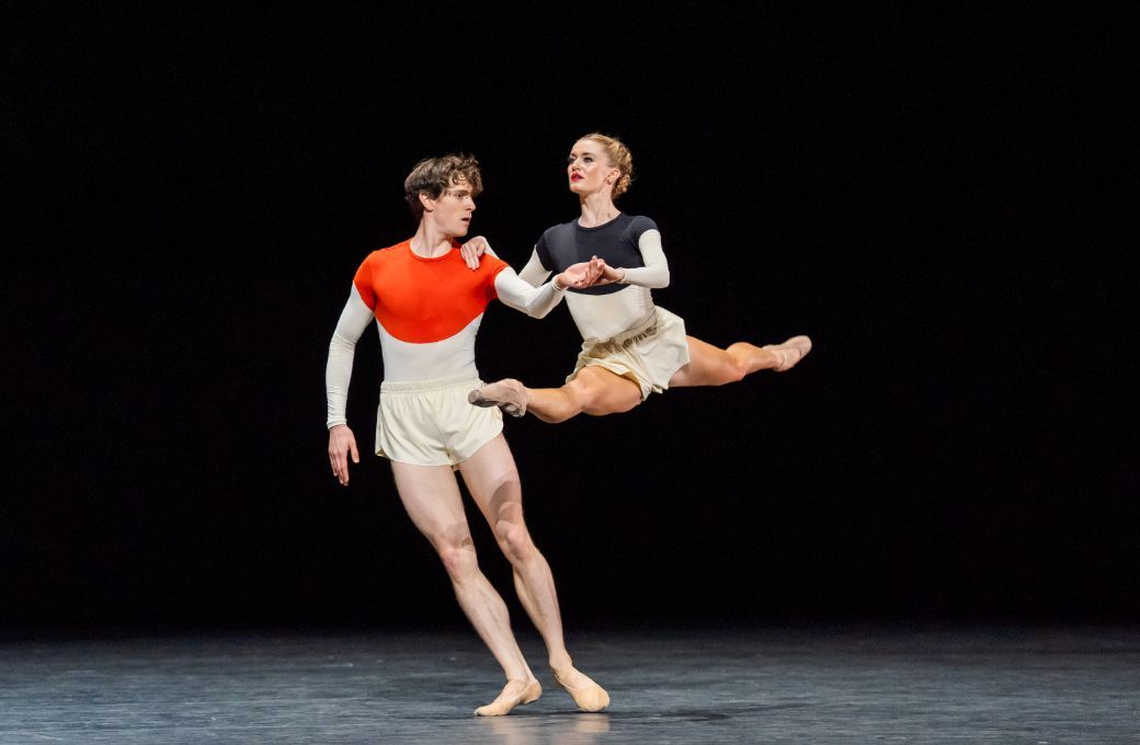 William Bracewell and Anna Rose O'Sullivan in Pam Tanowitz's <i>Or Forevermore</i> &copy; Tristram Kenton