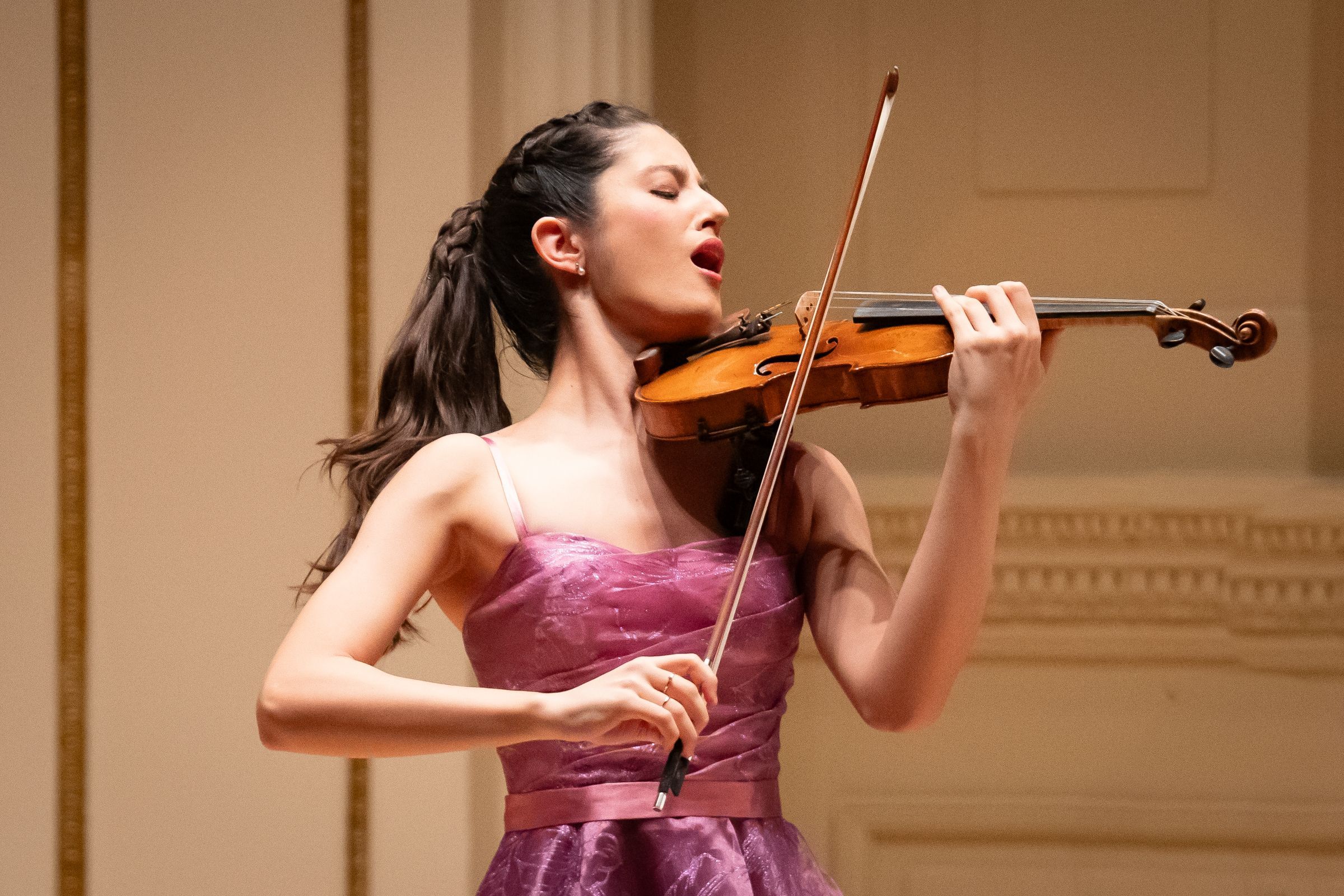 María Dueñas &copy; Steven Pisano for Bachtrack
