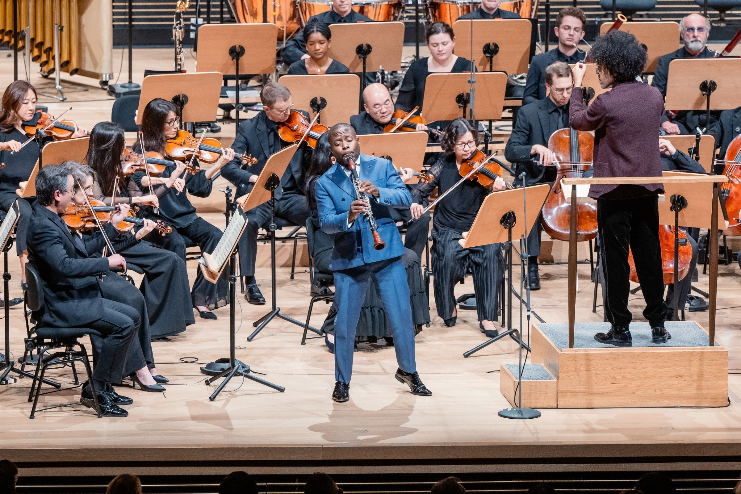 Anthony McGill and the New York Philharmonic &copy; Brandon Patoc