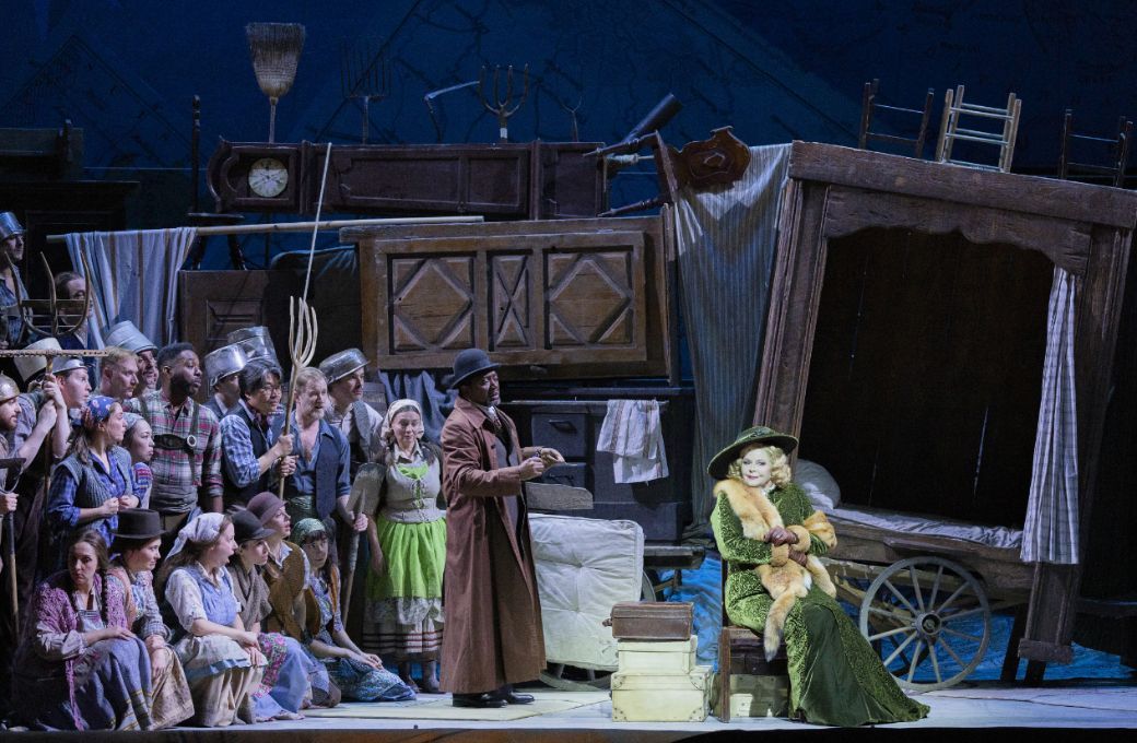 <i>La Fille du régiment</i> à l'Opéra Bastille &copy; Elisa Haberer / Opéra national de Paris