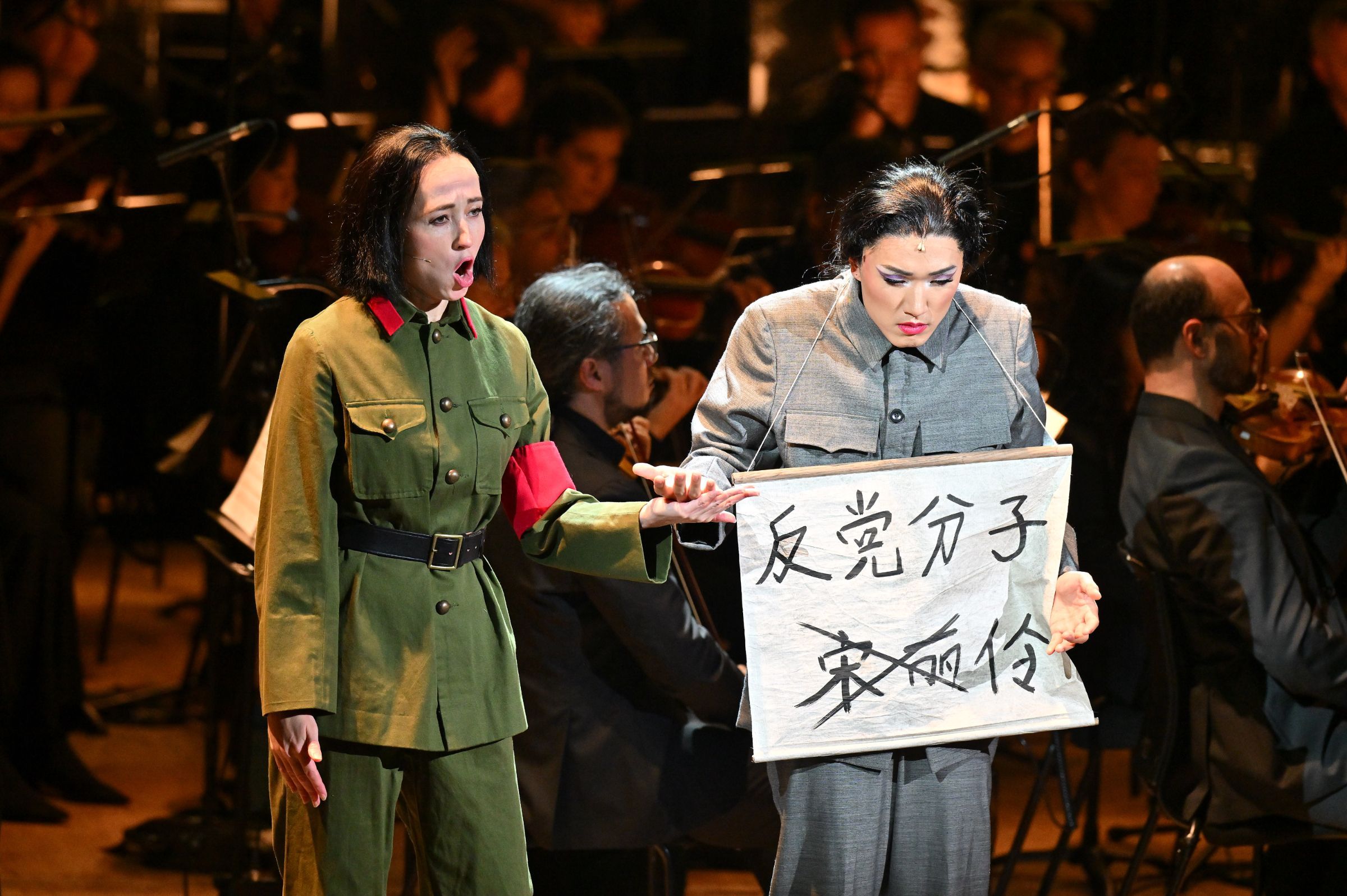 Fleur Barron (Comrade Chin) and Kangmin Justin Kim (Song Liling) © BBC | Mark Allan