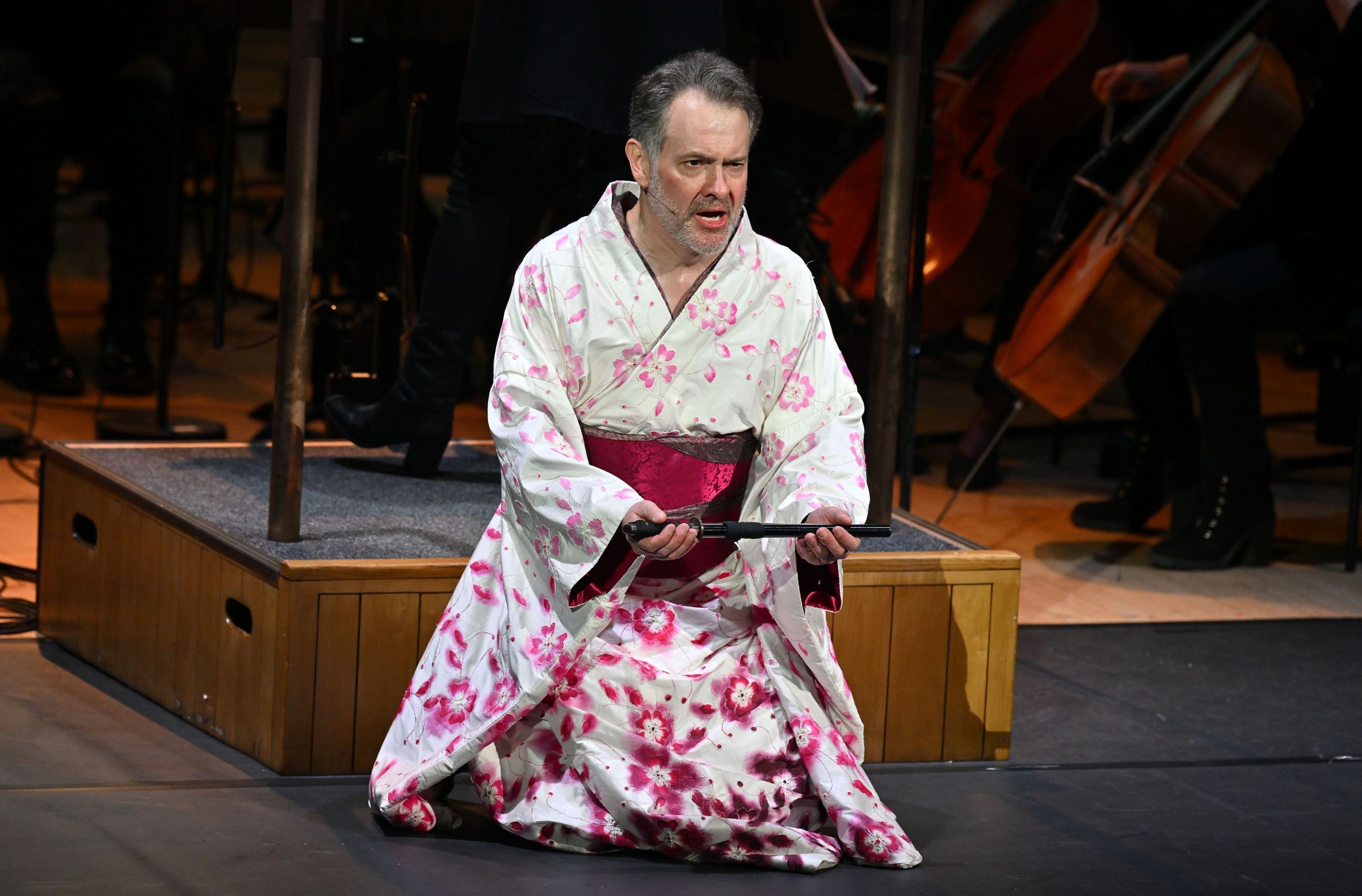 Mark Stone (René Gallimard) © BBC | Mark Allan