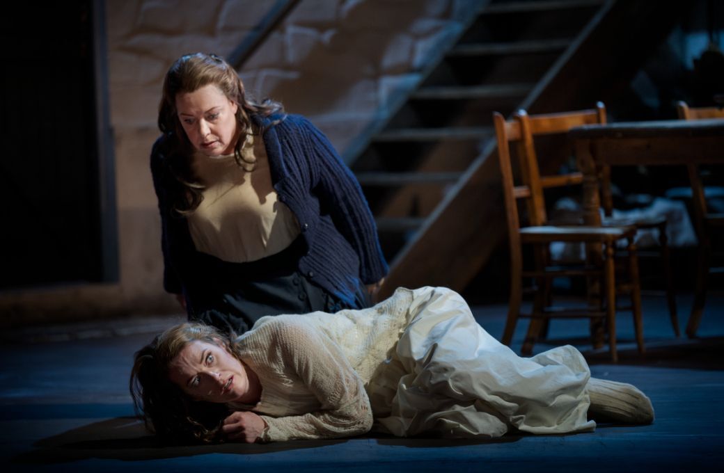 Nina Stemme (Kostelnička), Cornelia Beskow (Jenůfa) &copy; Markus Gårder