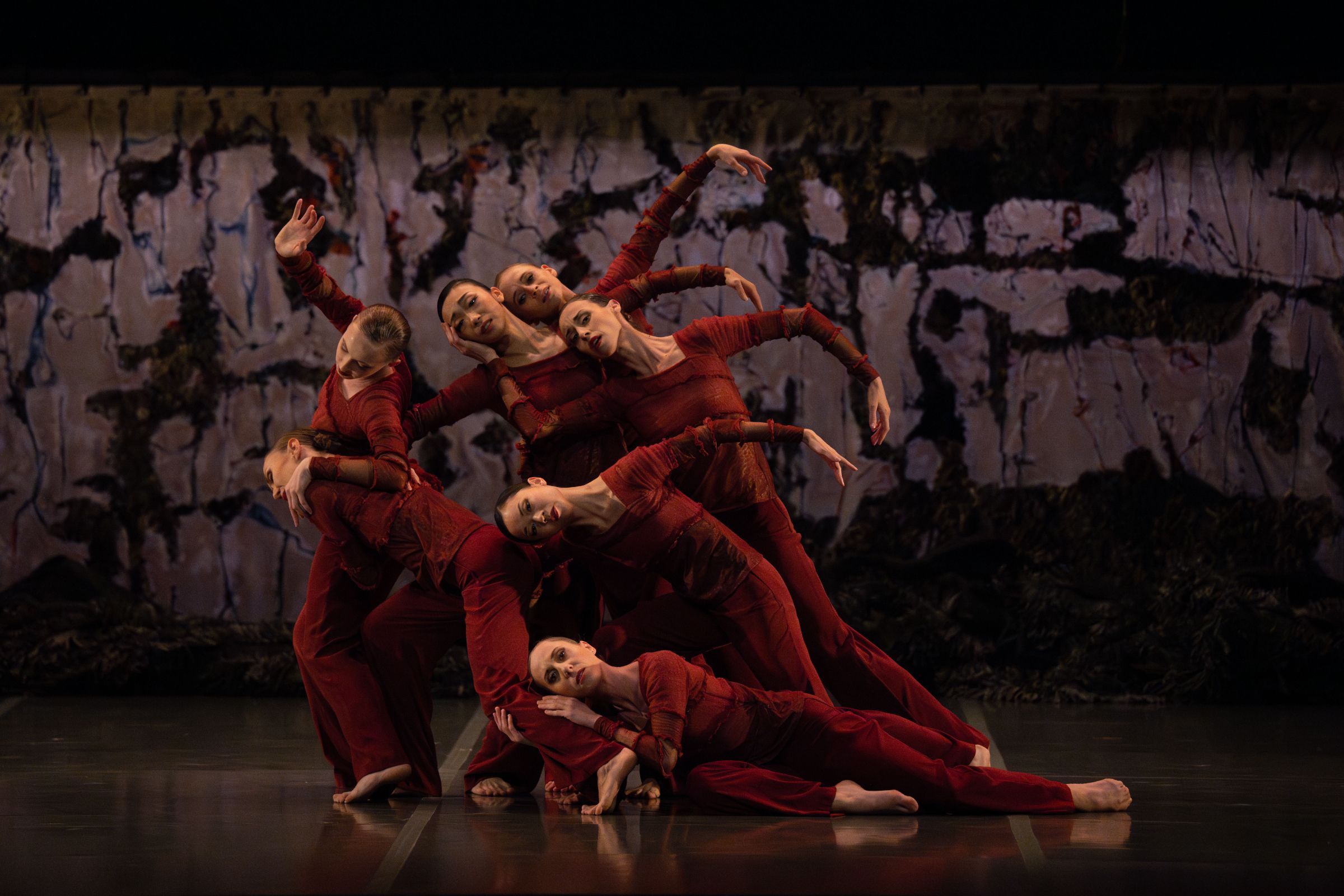 Ballet du Capitole in Ángel Rodríguez' <i>Sémiramis</i> © David Herrero