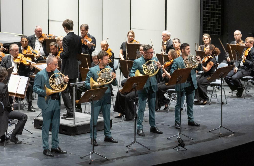 Los trompistas Salvador Alcover, Eugenio Pérez, José Llácer y Antonio Lasheras durante el concierto © Miguel Barreto | Auditorio de Tenerife