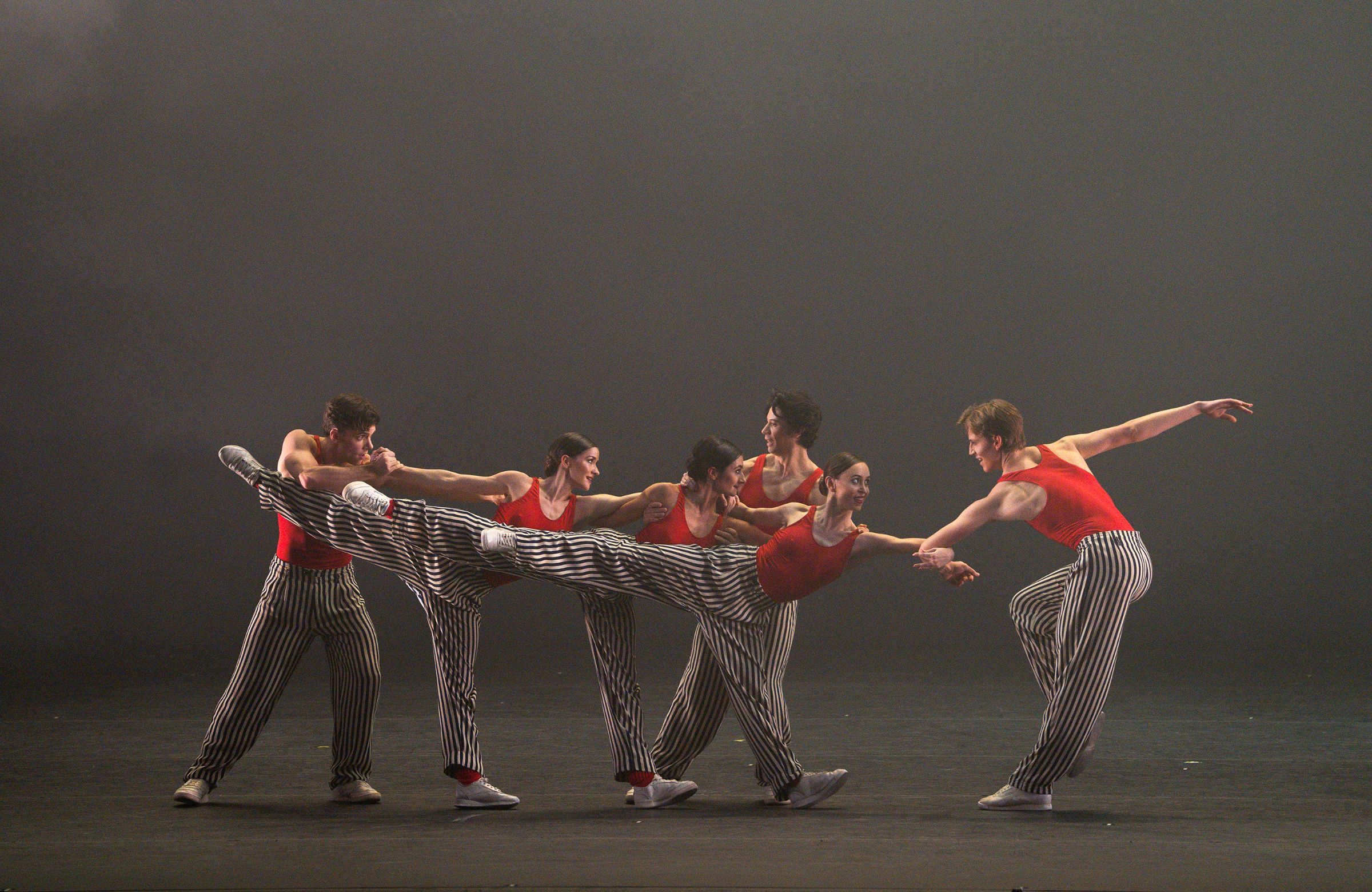 American Ballet Theatre in Twyla Tharp's <i>In the Upper Room</i> &copy; Emma Zordan